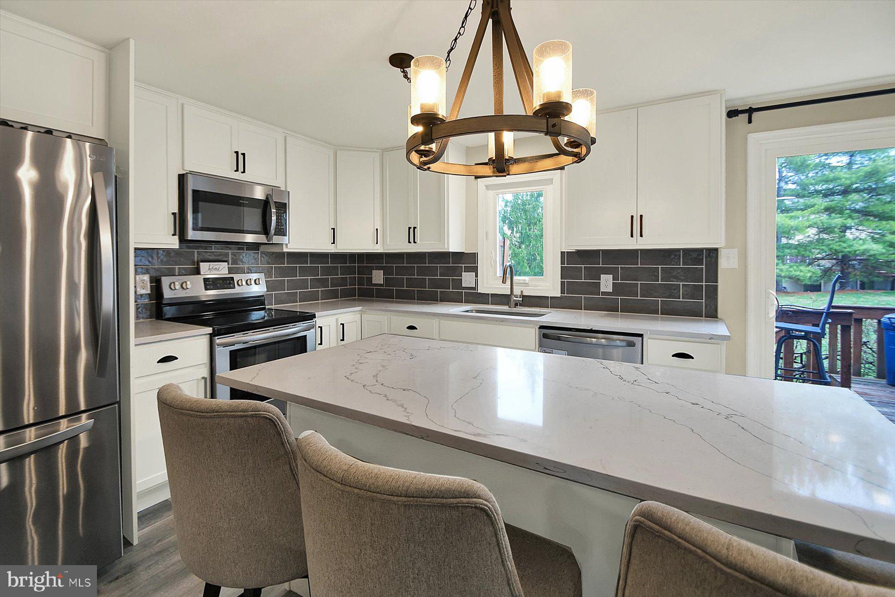 CARRIAGE RUN - Residential Lease