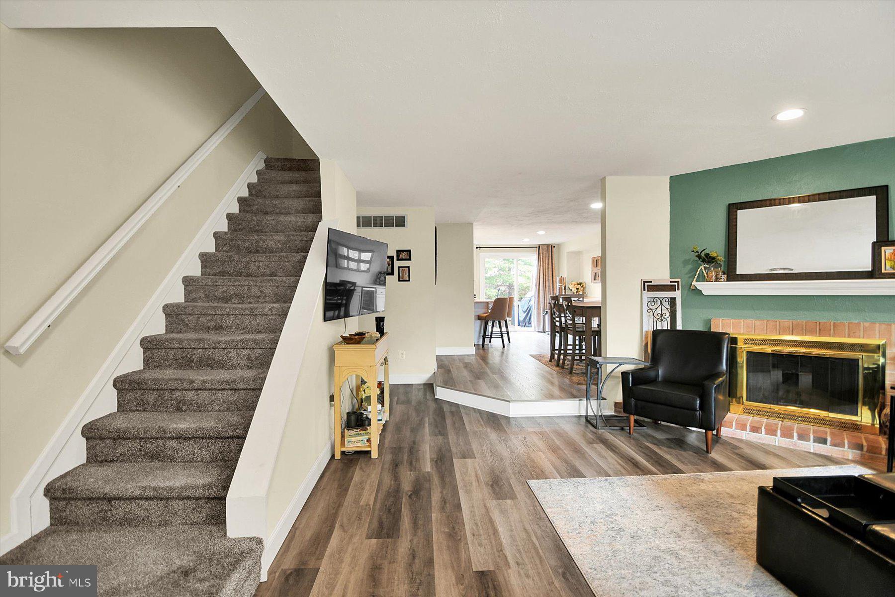 CARRIAGE RUN - Residential Lease