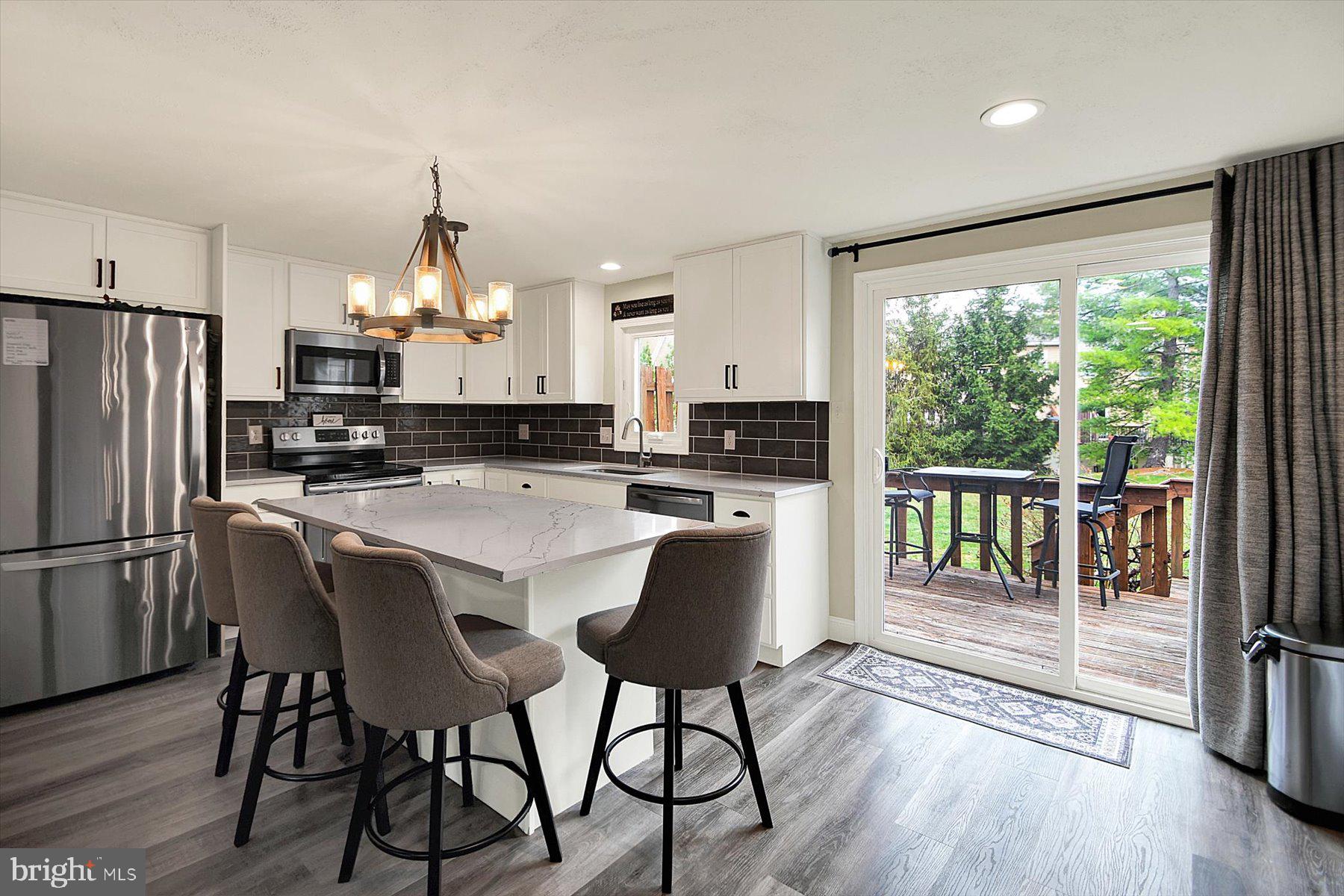 CARRIAGE RUN - Residential Lease