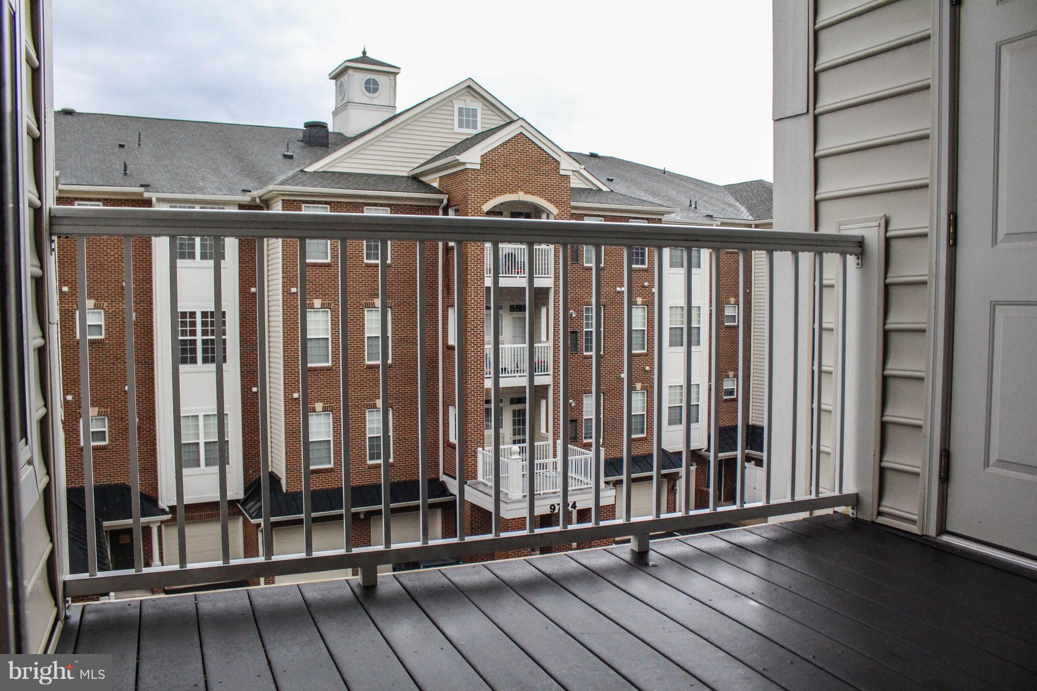 THE RESERVE CONDOMINIUMS - Residential Lease