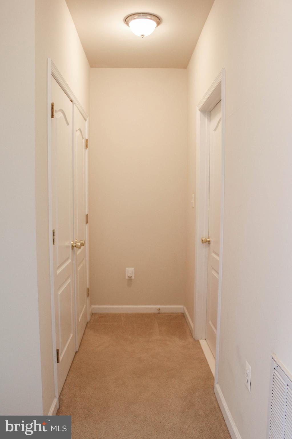 THE RESERVE CONDOMINIUMS - Residential Lease