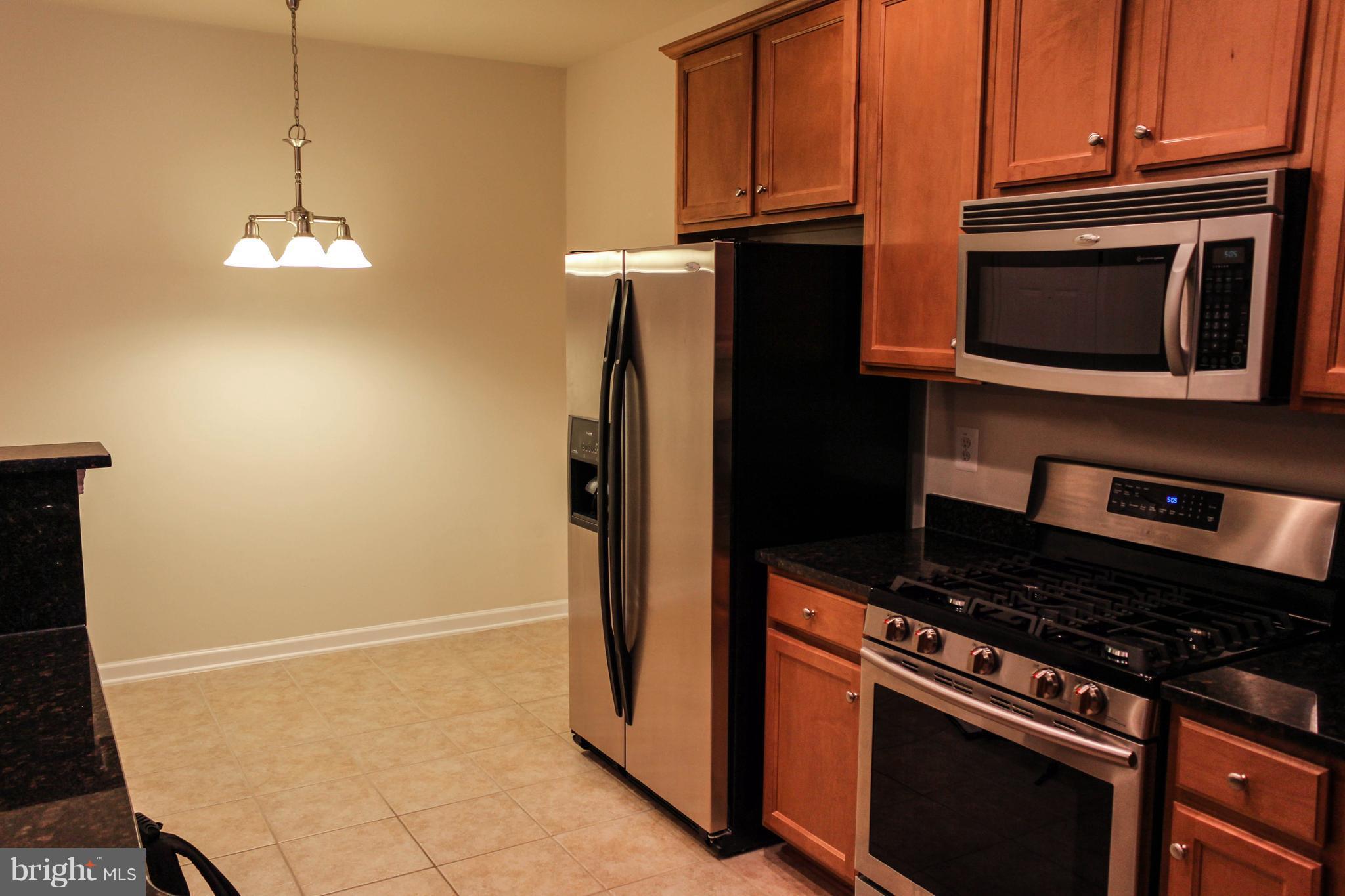 THE RESERVE CONDOMINIUMS - Residential Lease