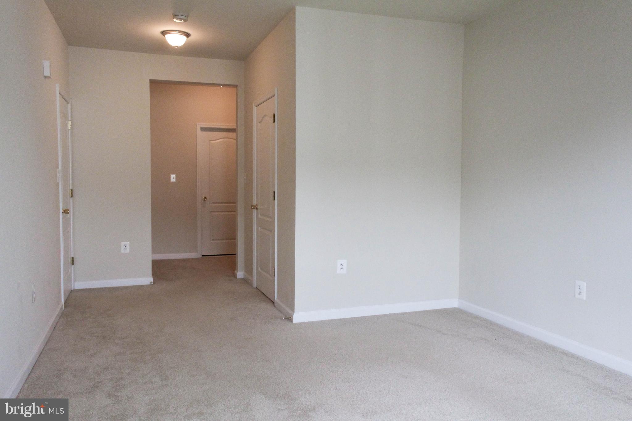 THE RESERVE CONDOMINIUMS - Residential Lease