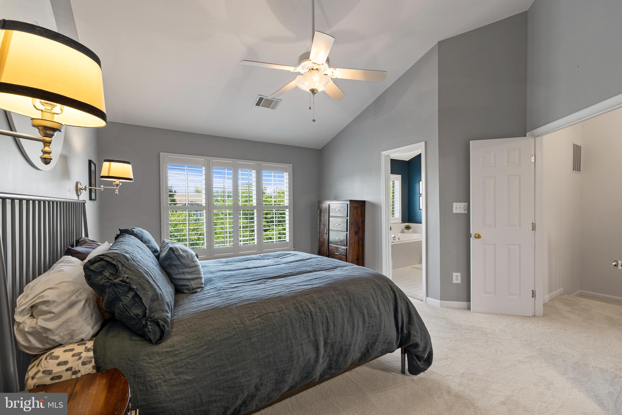 SOUTH RIDING - Residential