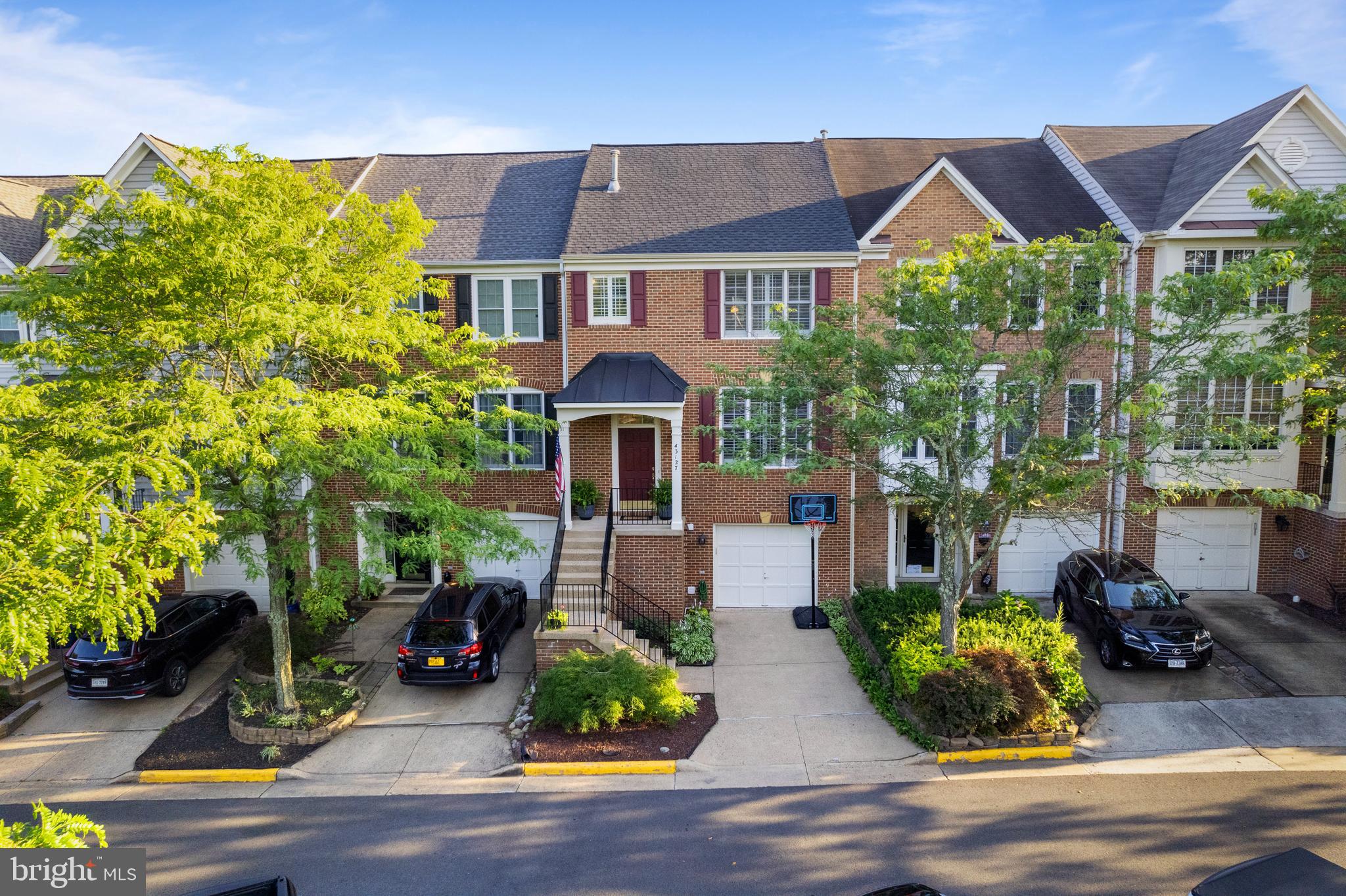 SOUTH RIDING - Residential