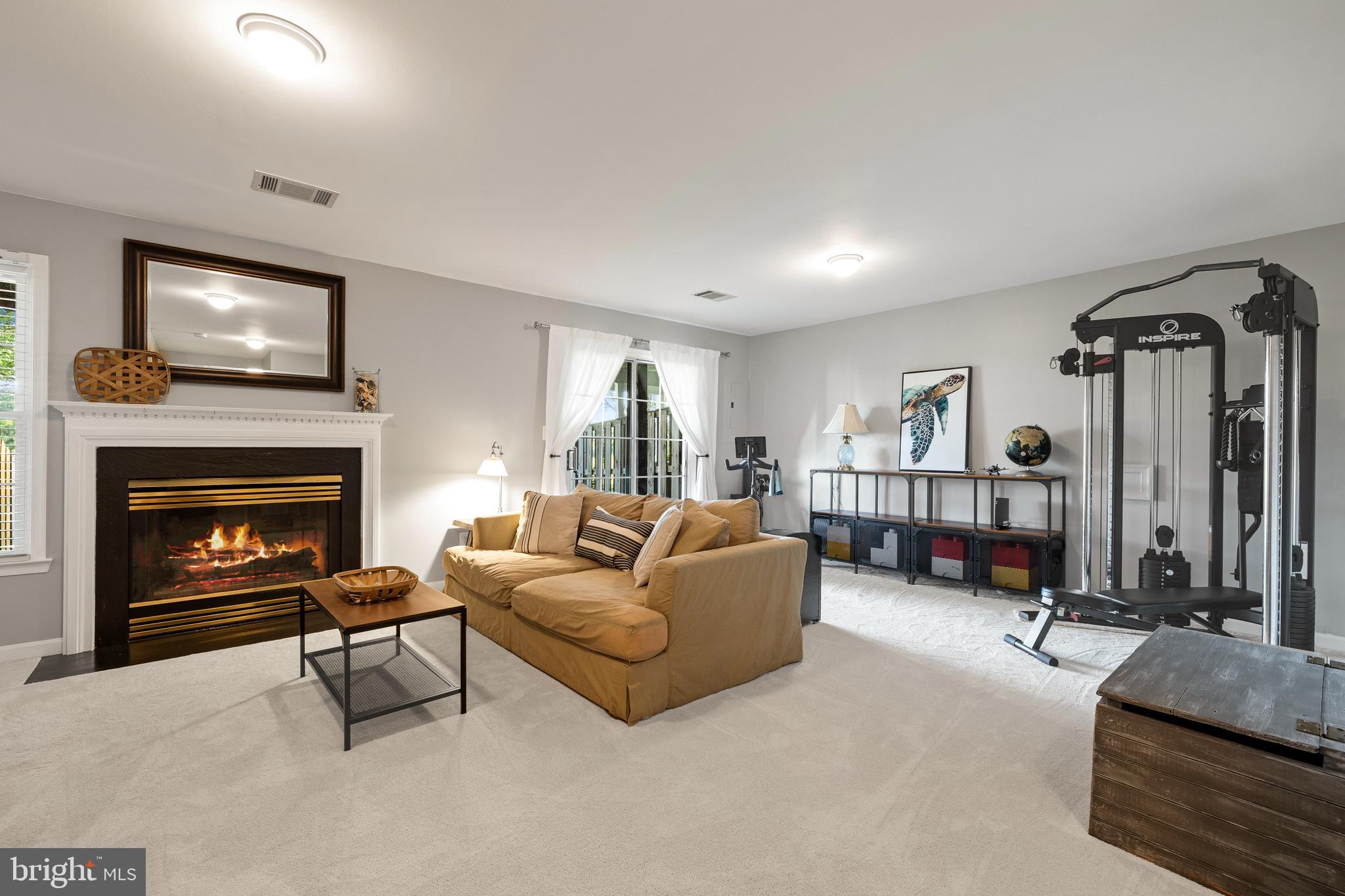 SOUTH RIDING - Residential