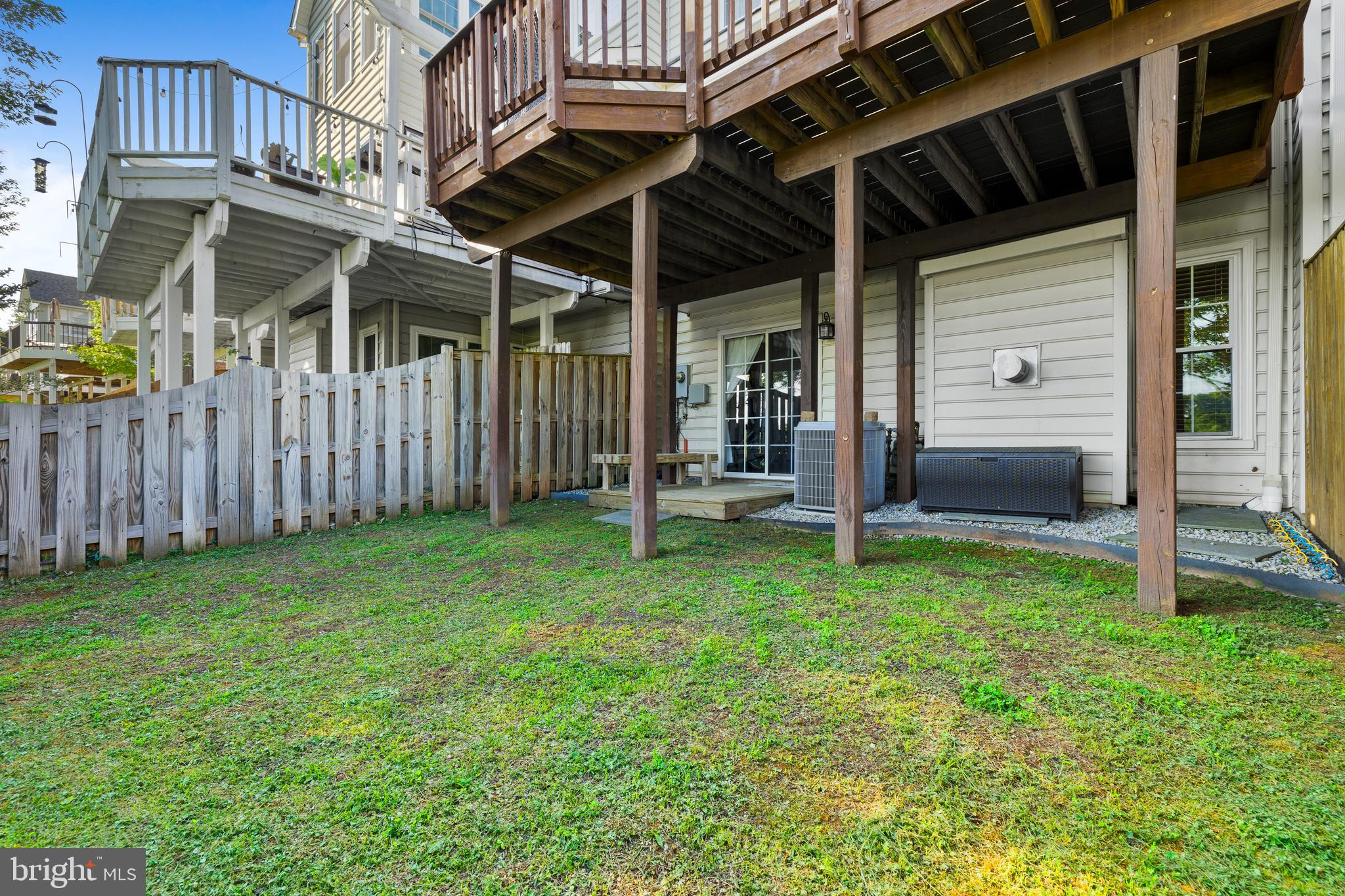 SOUTH RIDING - Residential