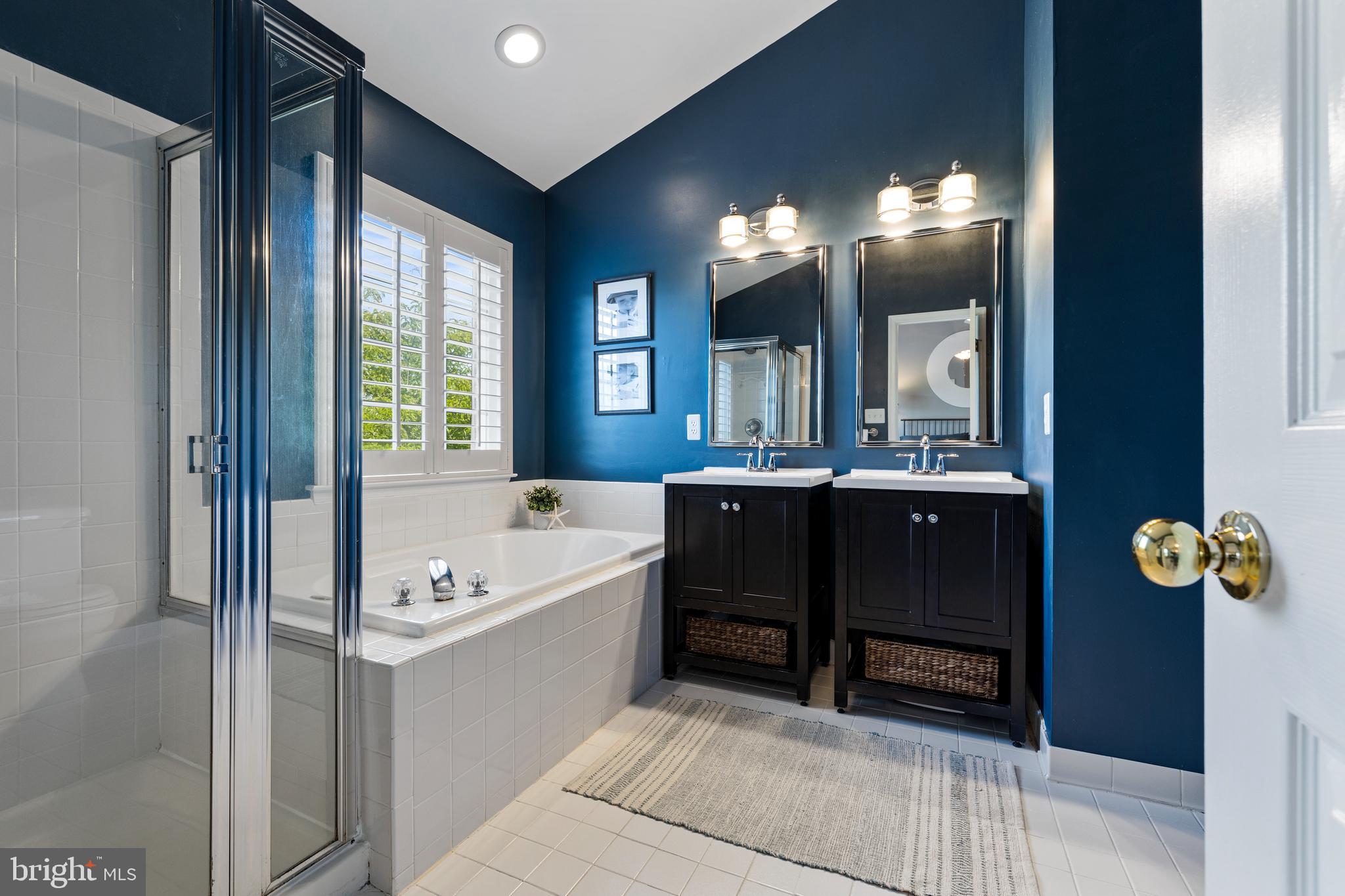 SOUTH RIDING - Residential