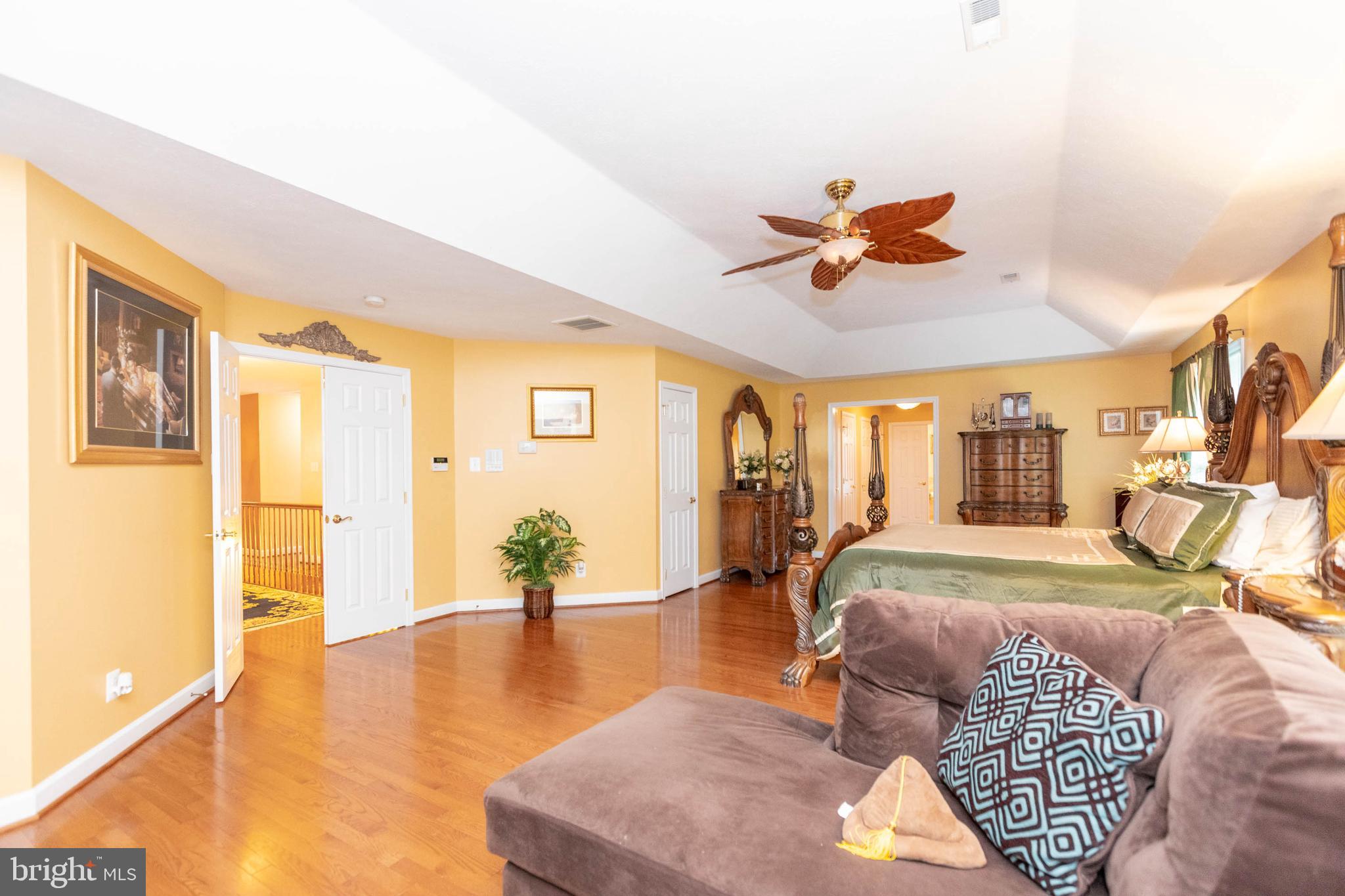 HOLLYBROOK - Residential