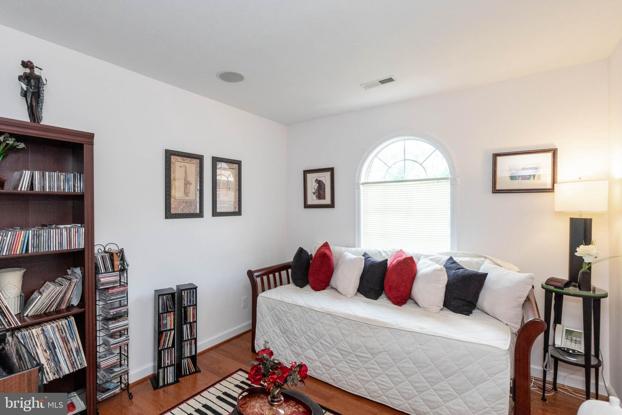 HOLLYBROOK - Residential