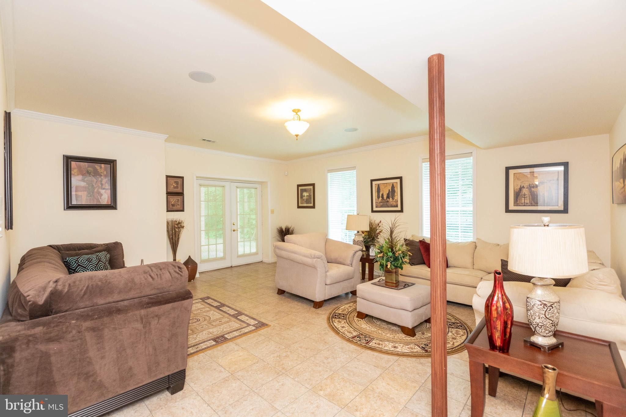 HOLLYBROOK - Residential