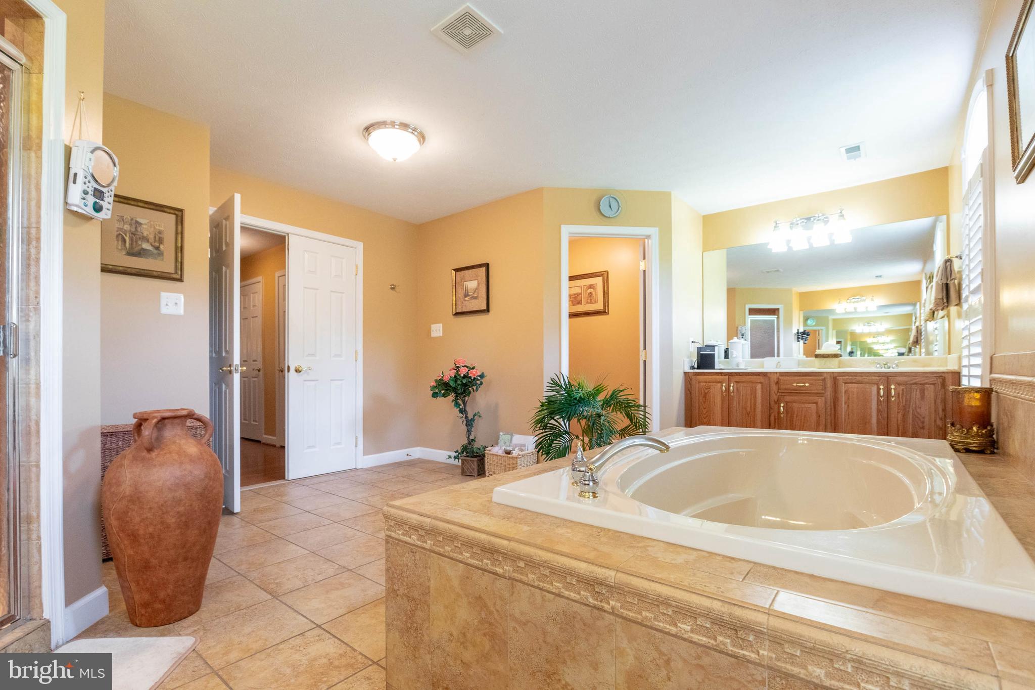 HOLLYBROOK - Residential