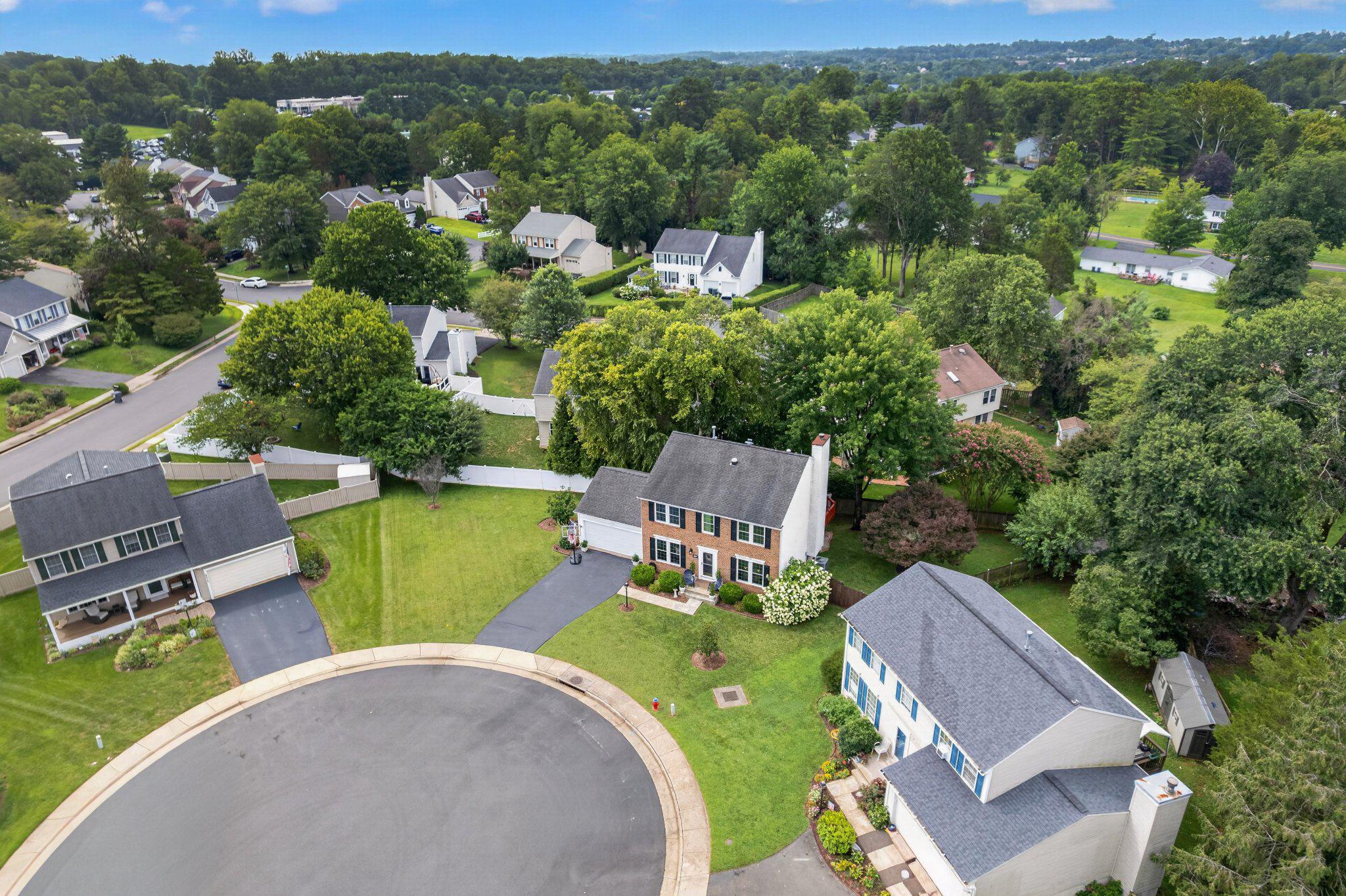6517 BEECHNUT CIRCLE