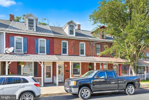 Photo of 919 Clark Street, LANCASTER, PA 17602 (MLS # PALA2075352)