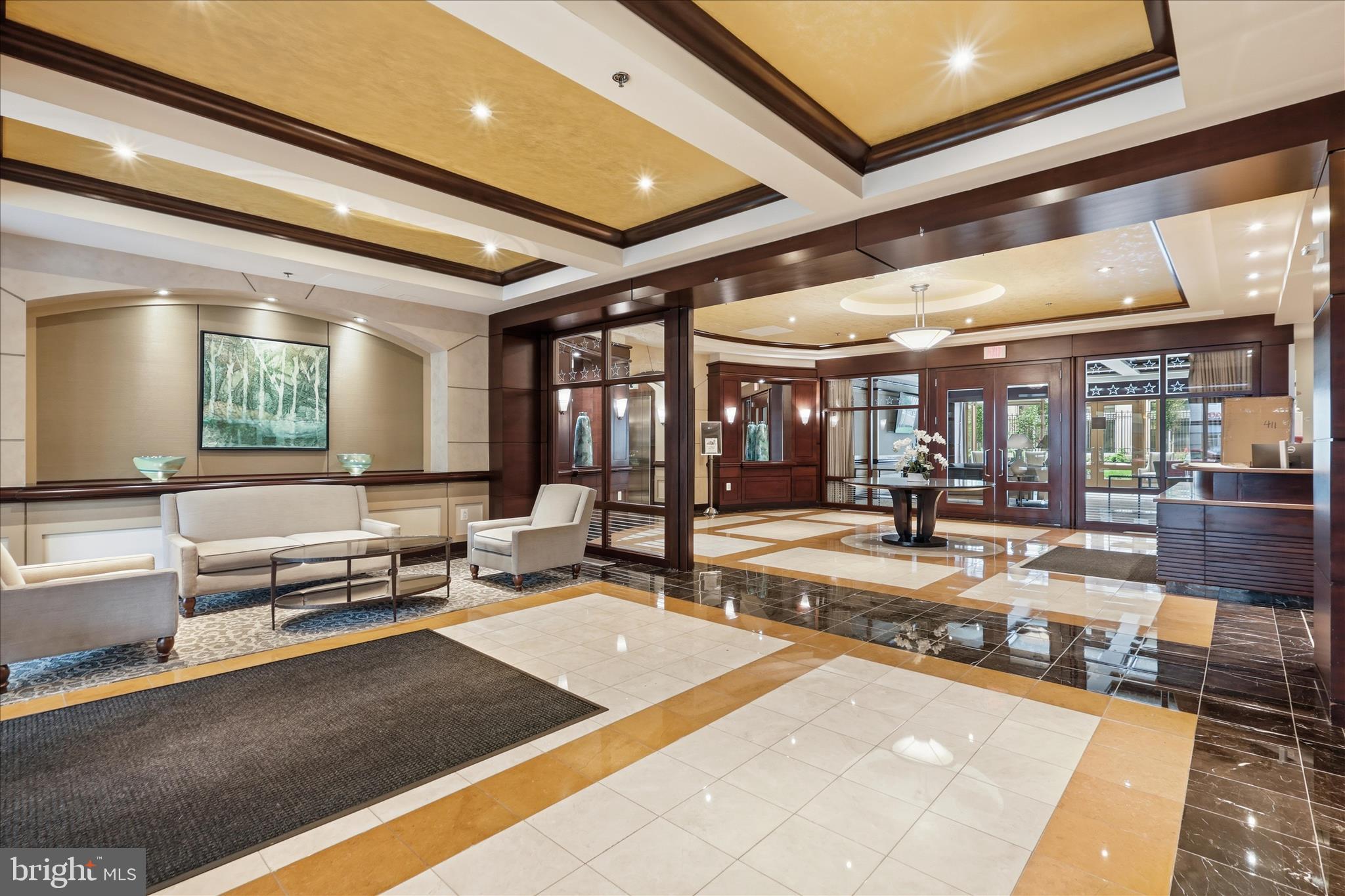 RESIDENCES AT LIBERTY CENTER - Residential