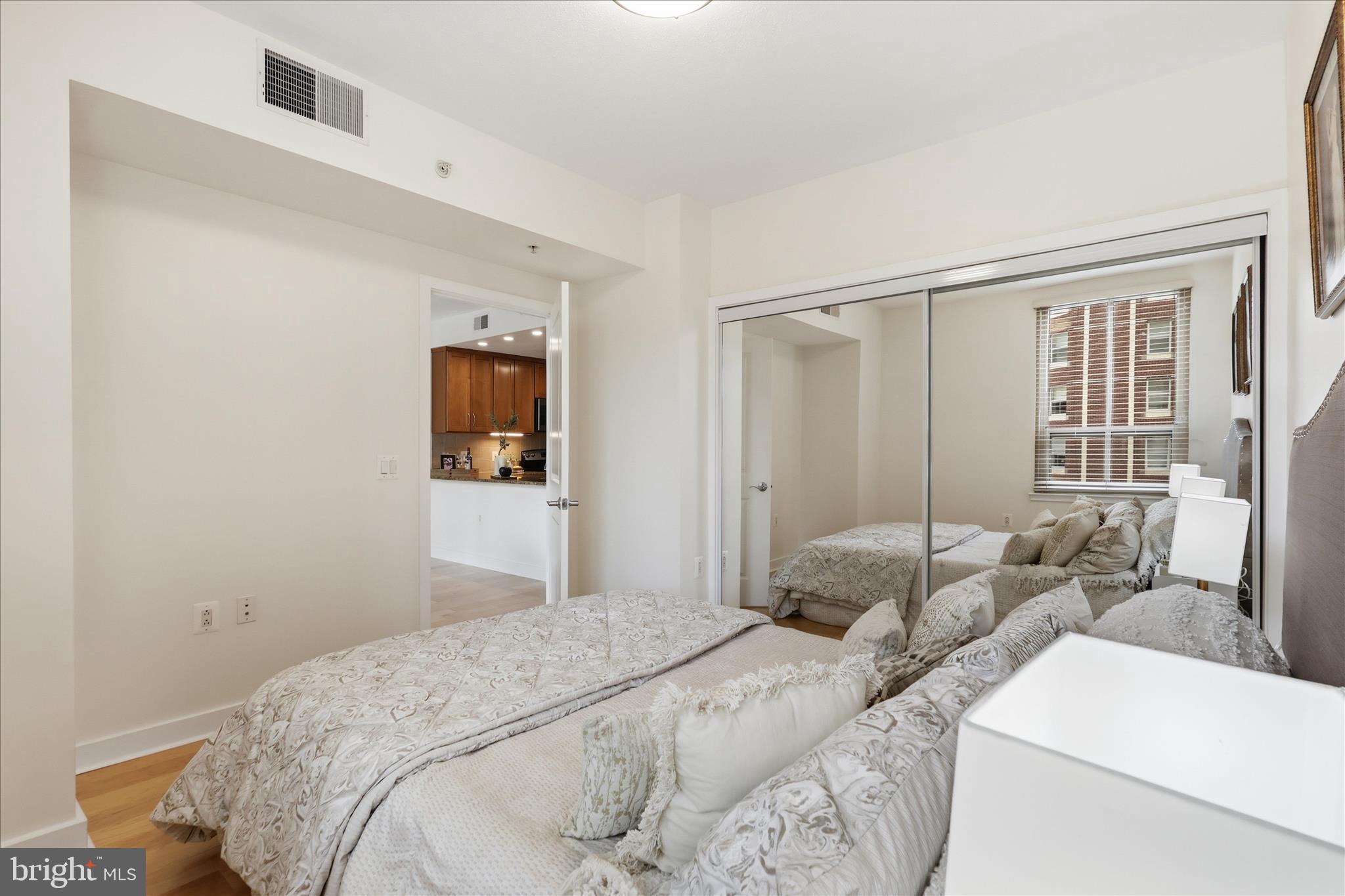 RESIDENCES AT LIBERTY CENTER - Residential