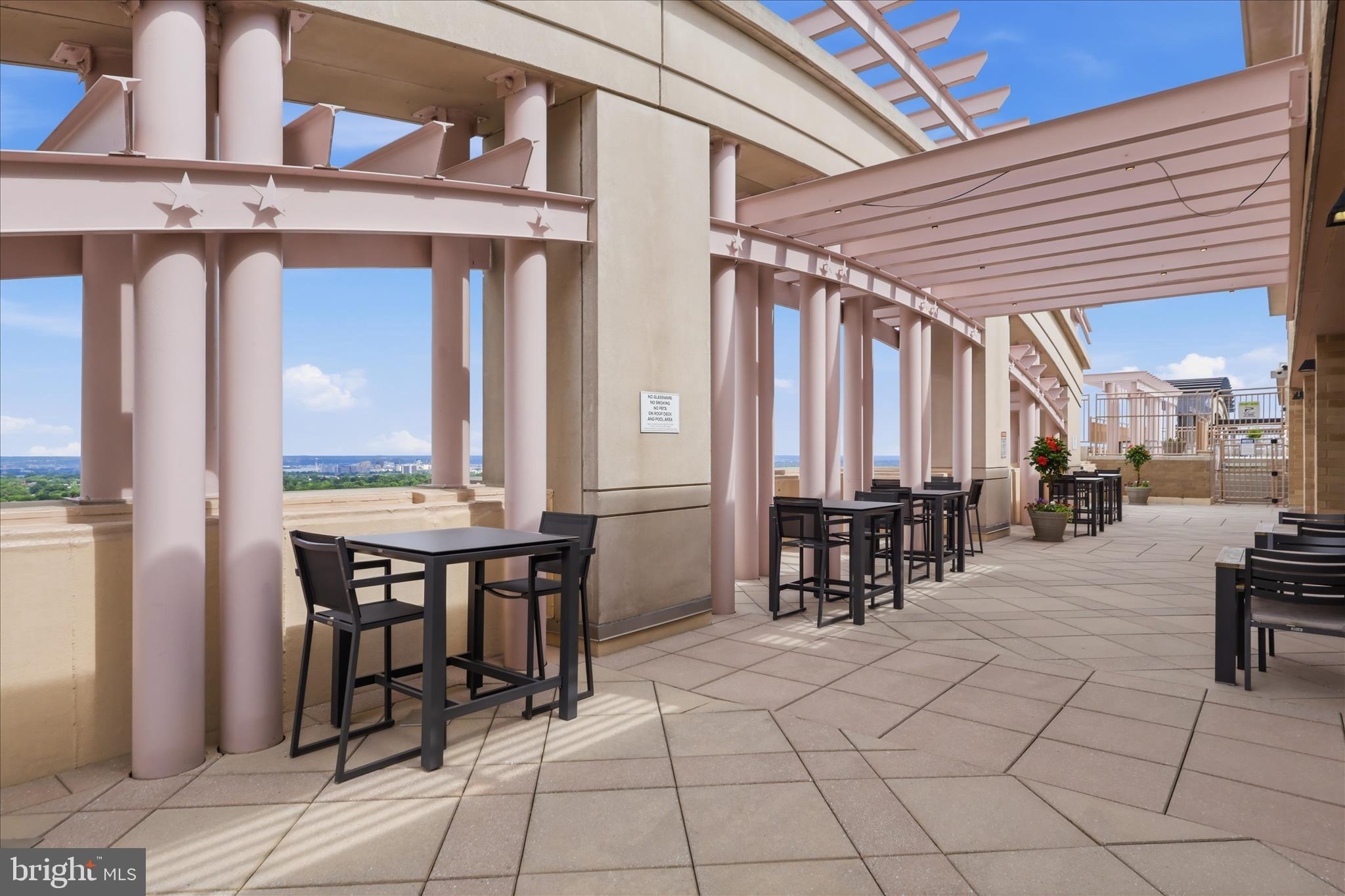 RESIDENCES AT LIBERTY CENTER - Residential