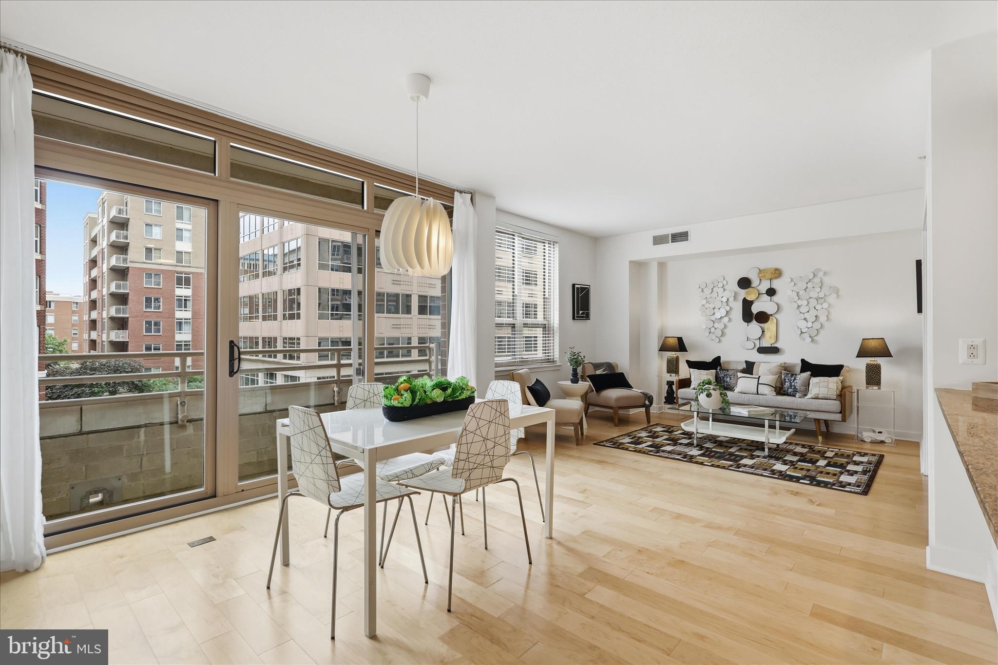 RESIDENCES AT LIBERTY CENTER - Residential