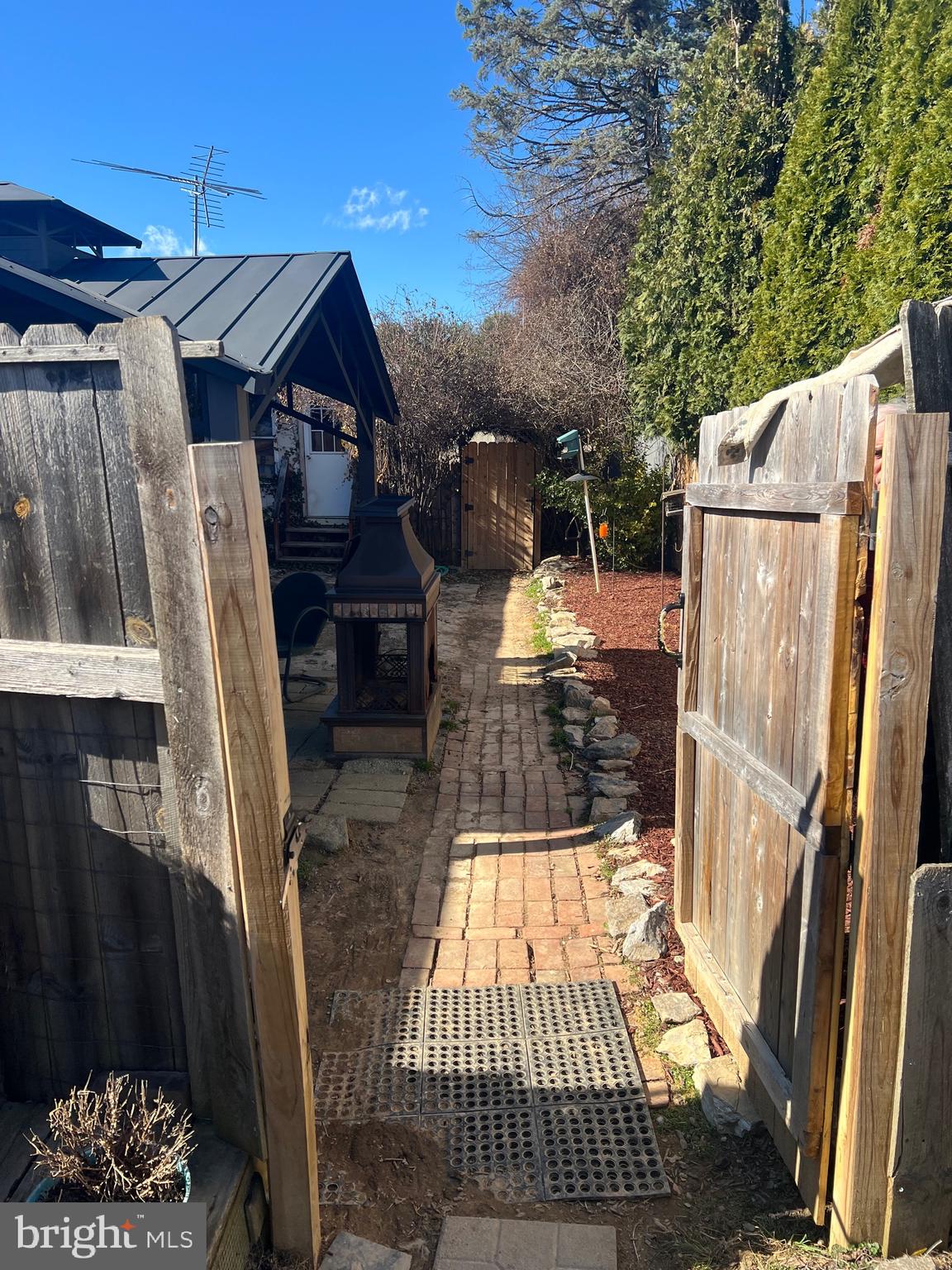 GREEN ACRES - Residential