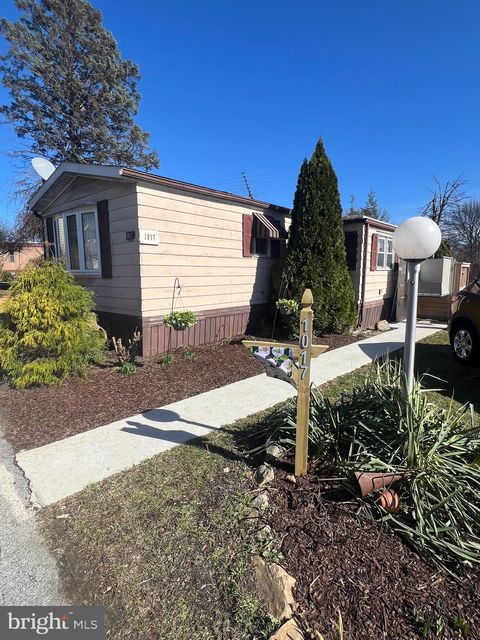 Mobile Home For Sale - 1017 Cherry Tree Xing<br/> BREINIGSVILLE, PA 18031