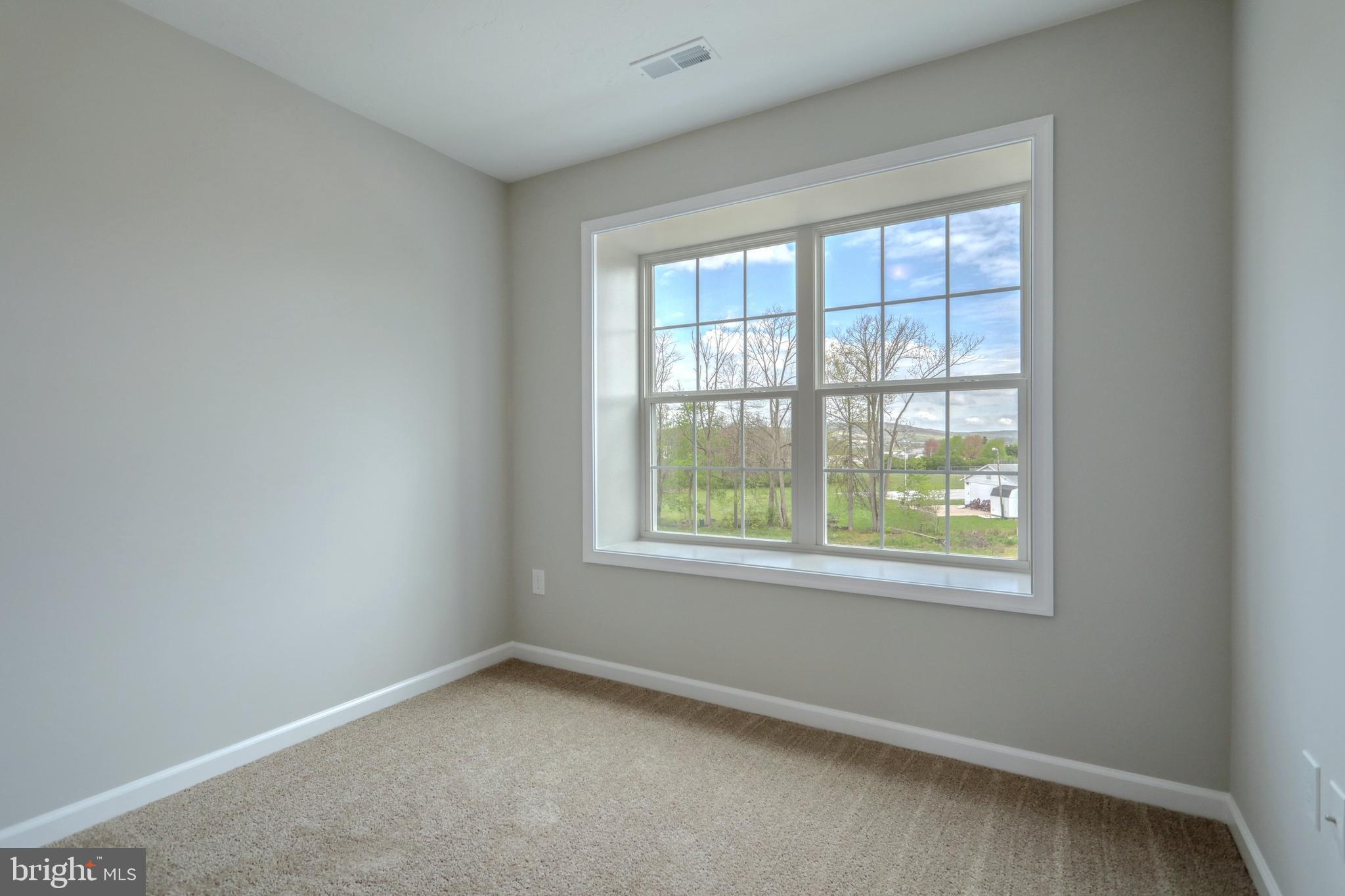 HUDSON RIDGE - Residential