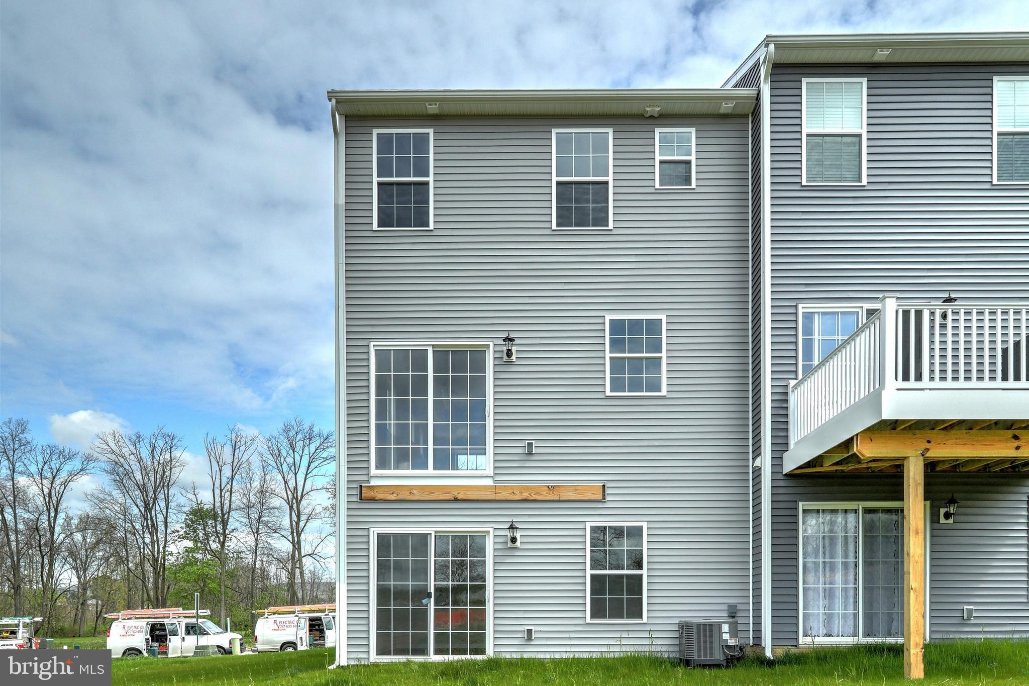 HUDSON RIDGE - Residential