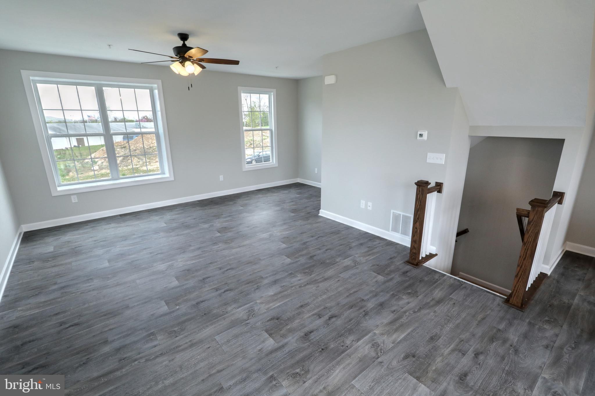 HUDSON RIDGE - Residential