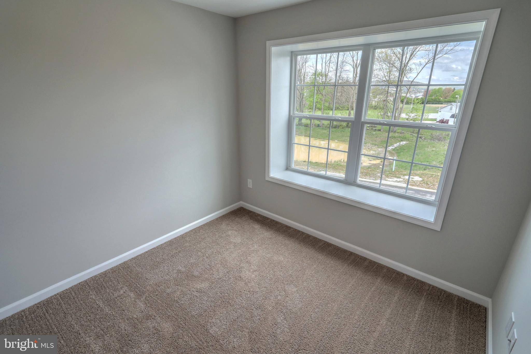 HUDSON RIDGE - Residential