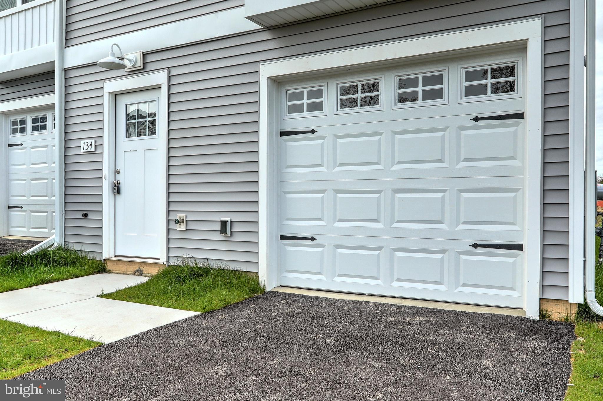 HUDSON RIDGE - Residential