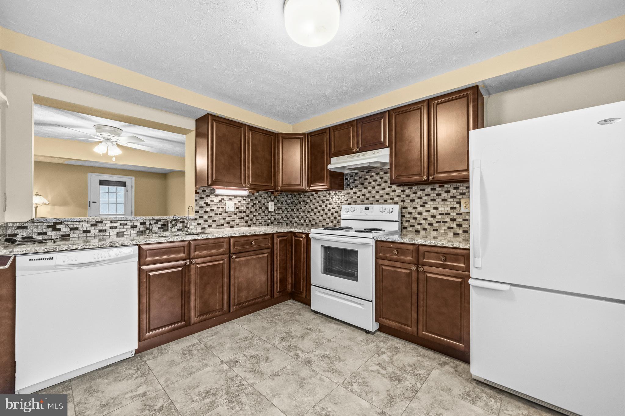 BEECH CREEK - Residential