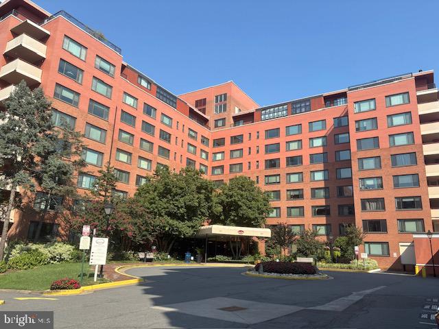 1021 ARLINGTON BOULEVARD 1130