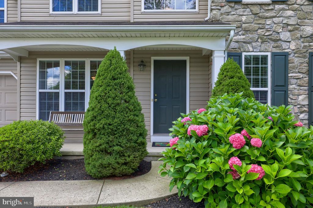 Photo of 2568 SPRING VALLEY RD, LANCASTER, PA 17601 (MLS # PALA2039494)
