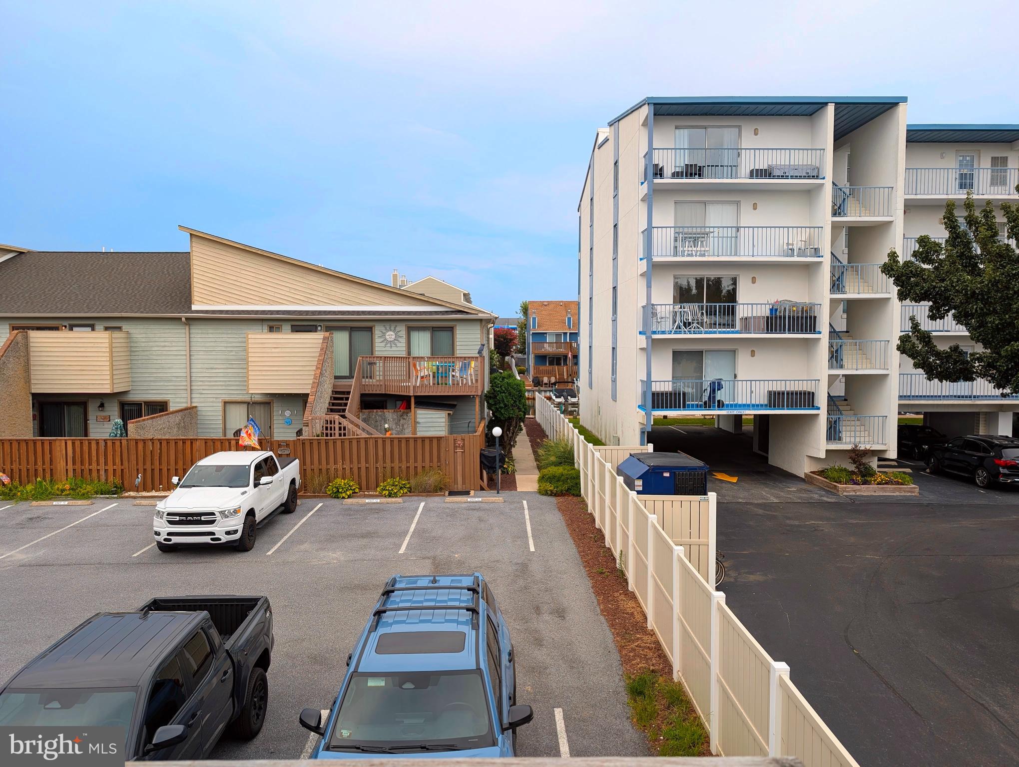 CLUB OCEAN VILLAS I - Residential