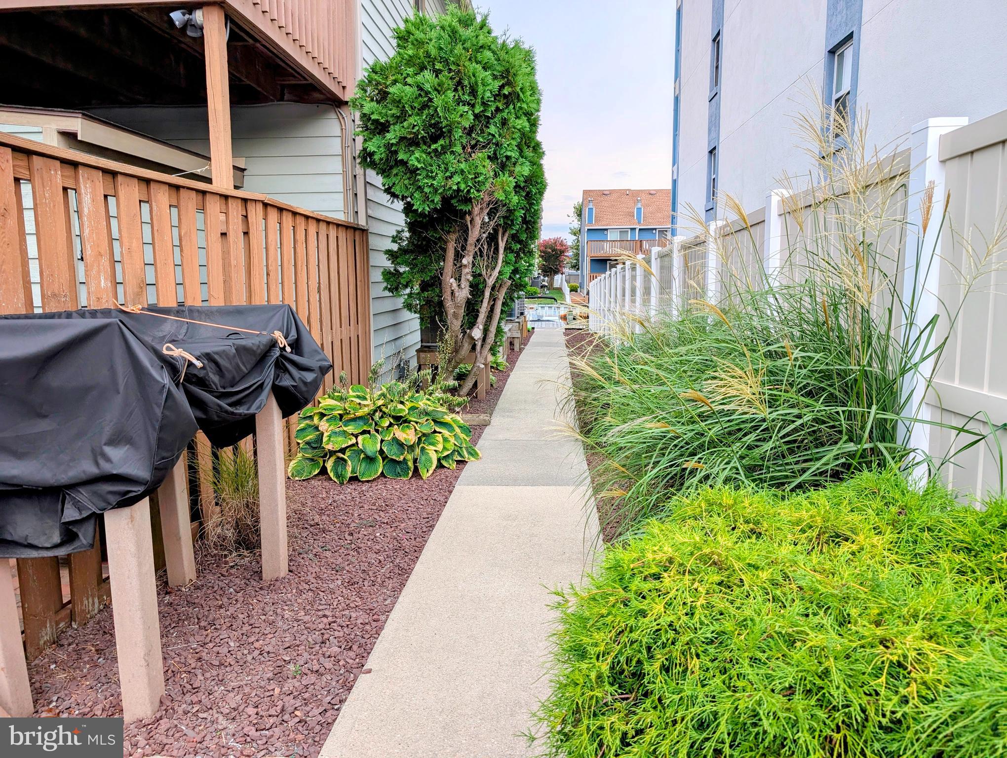 CLUB OCEAN VILLAS I - Residential