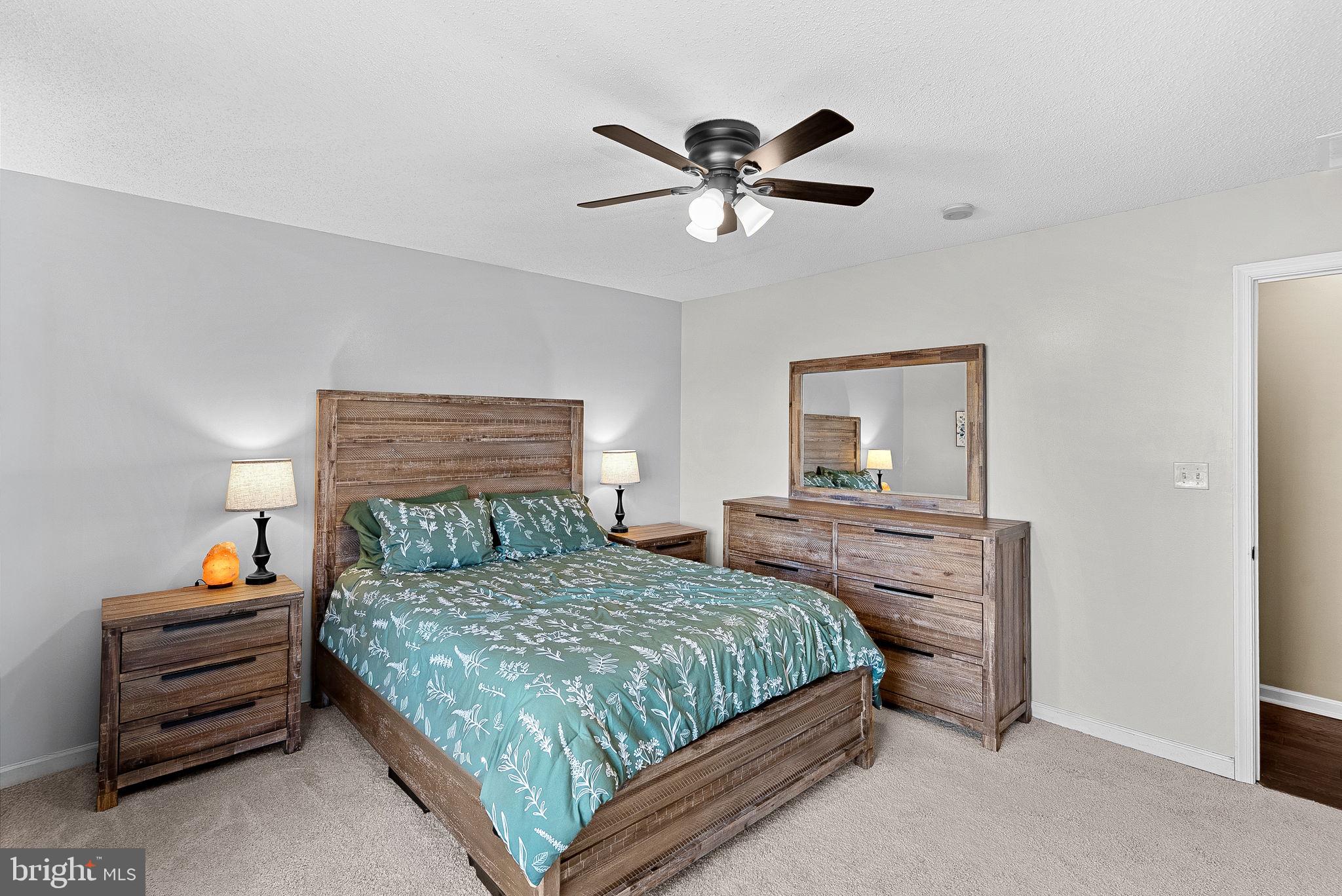 HIGH KNOB - Residential