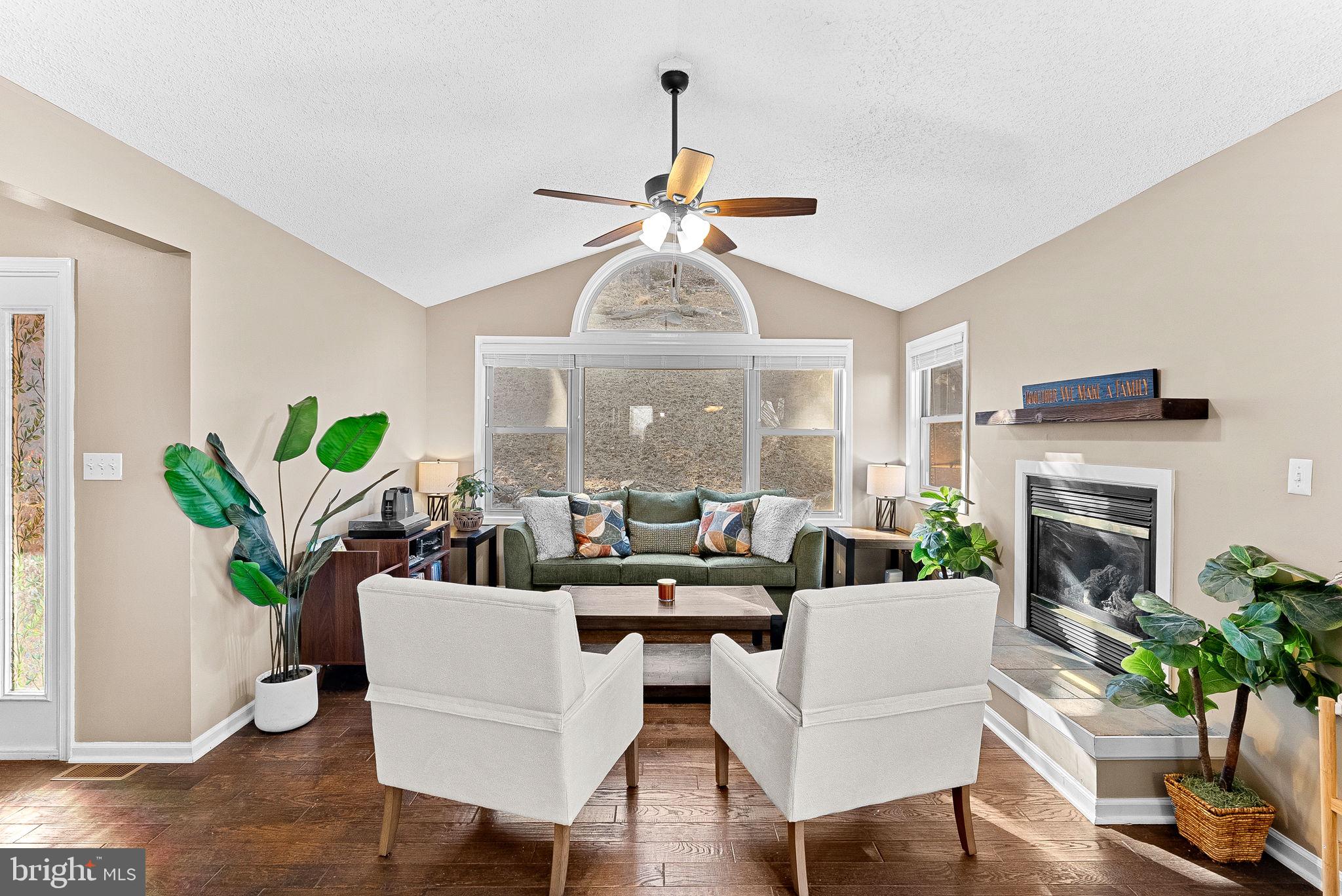 HIGH KNOB - Residential