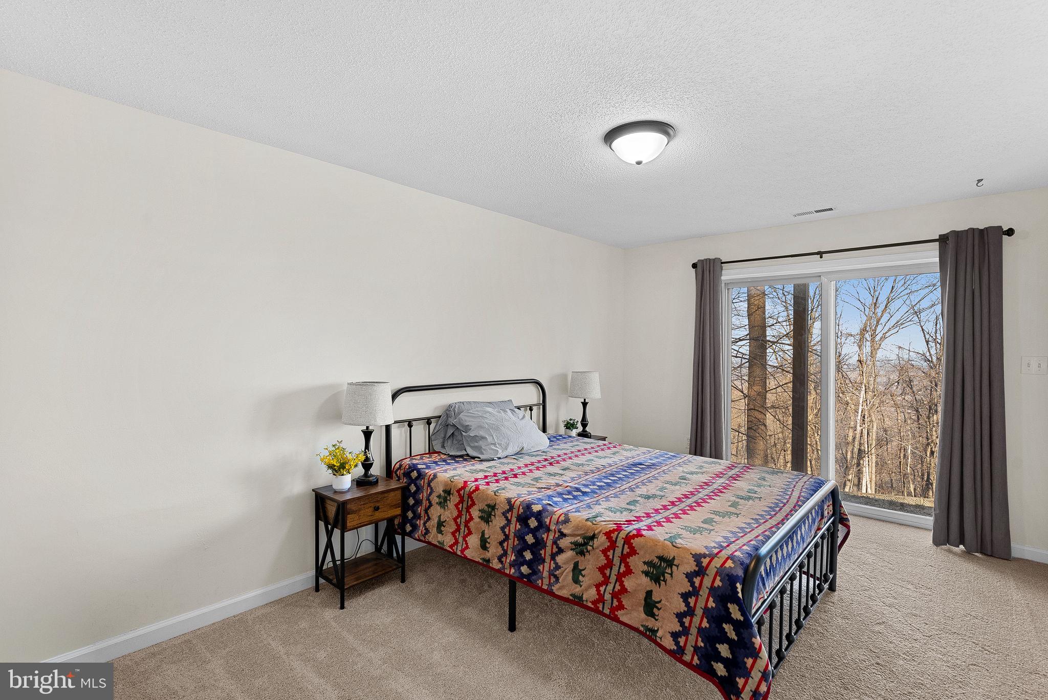 HIGH KNOB - Residential