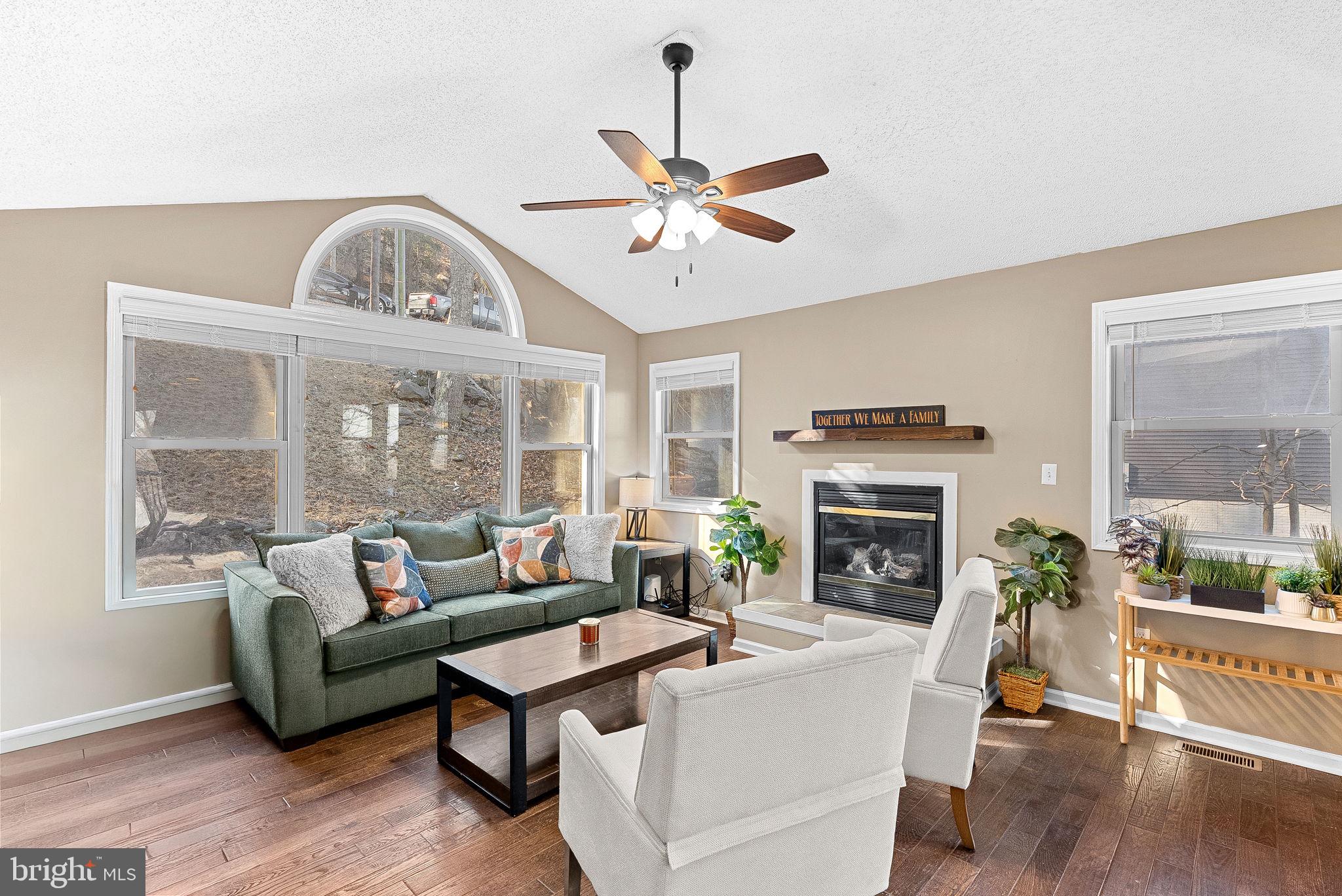 HIGH KNOB - Residential