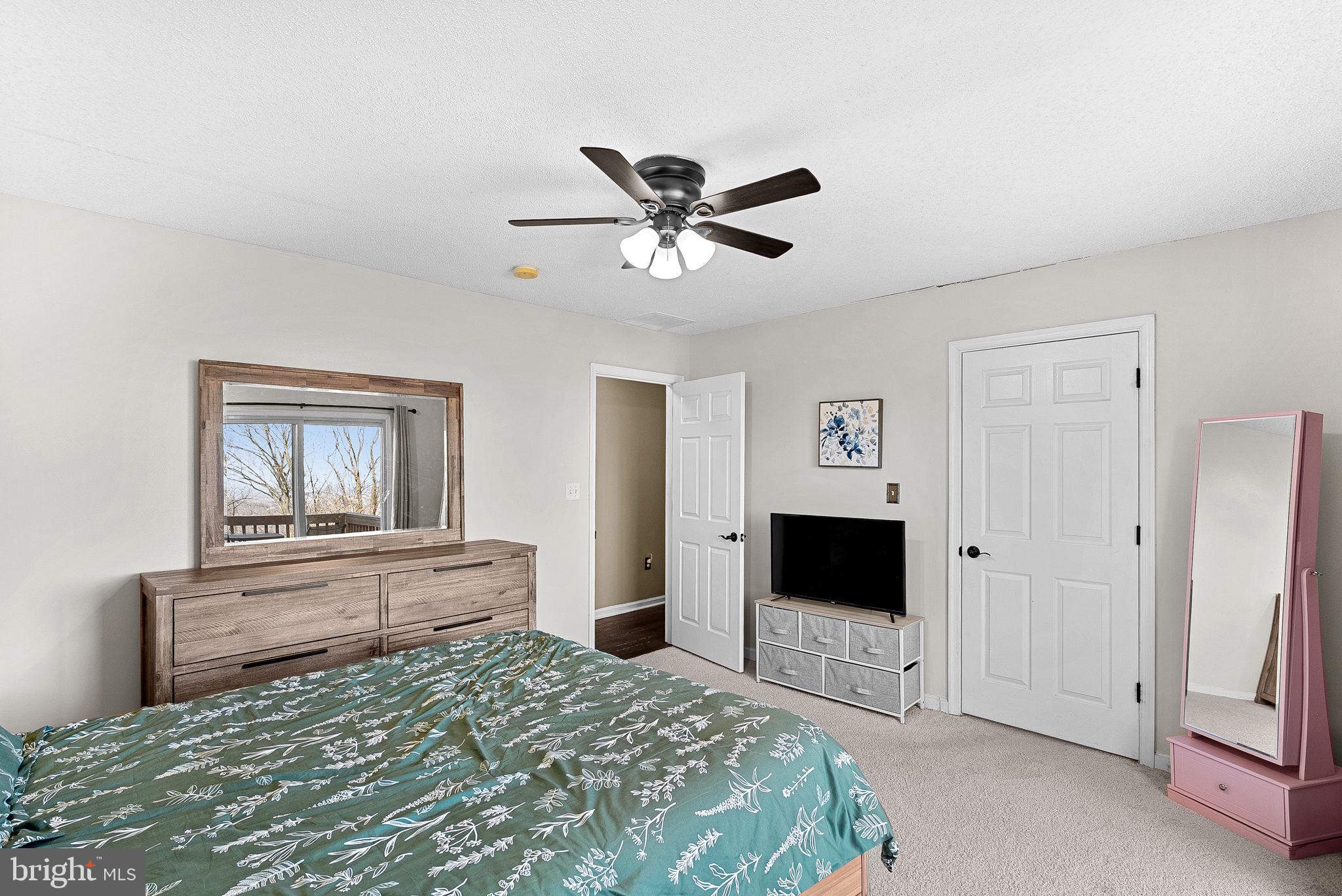 HIGH KNOB - Residential