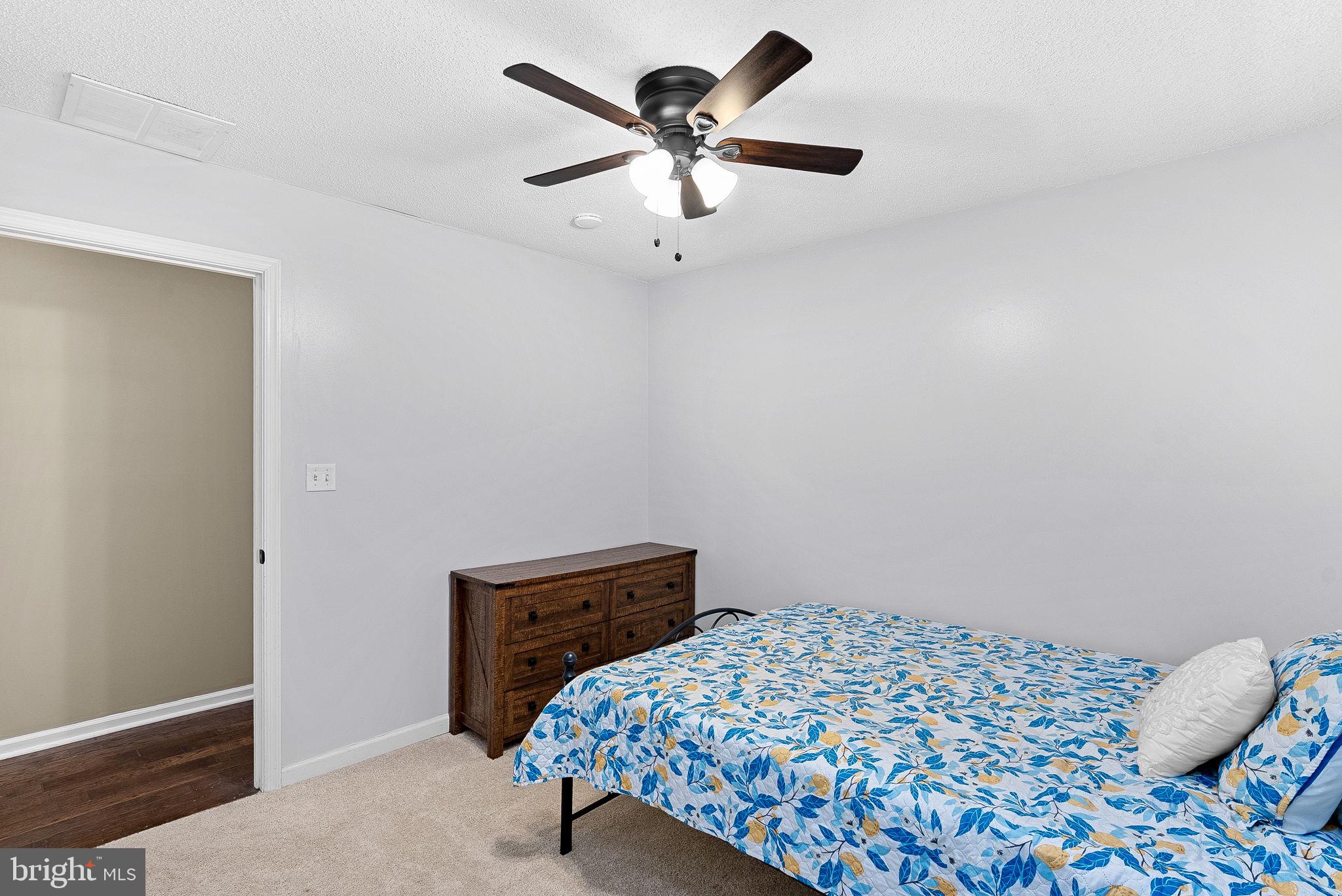 HIGH KNOB - Residential