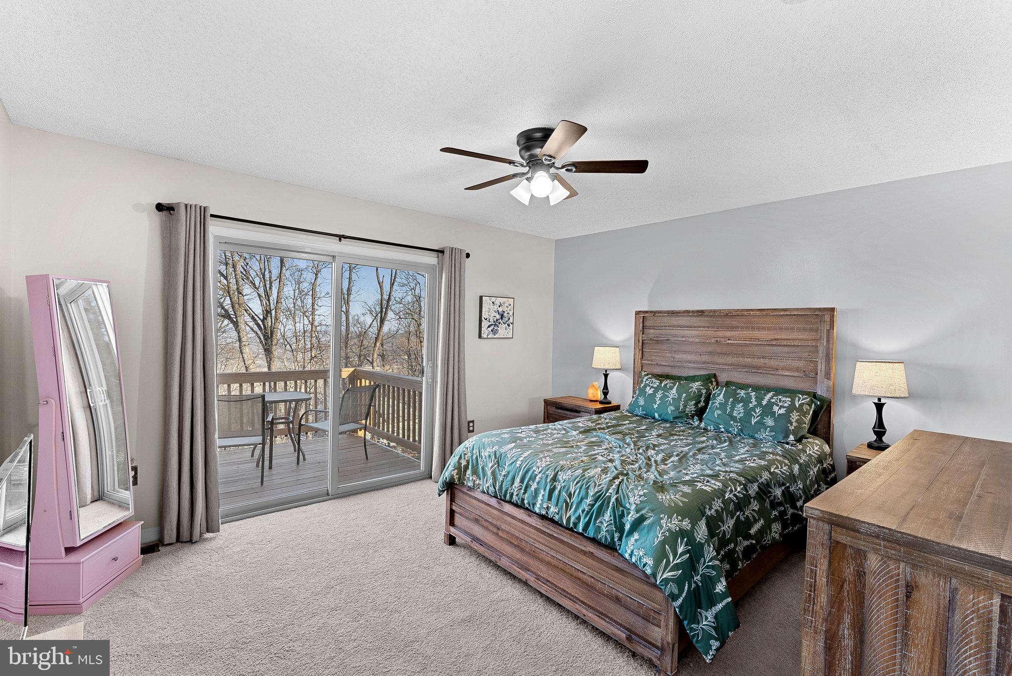 HIGH KNOB - Residential