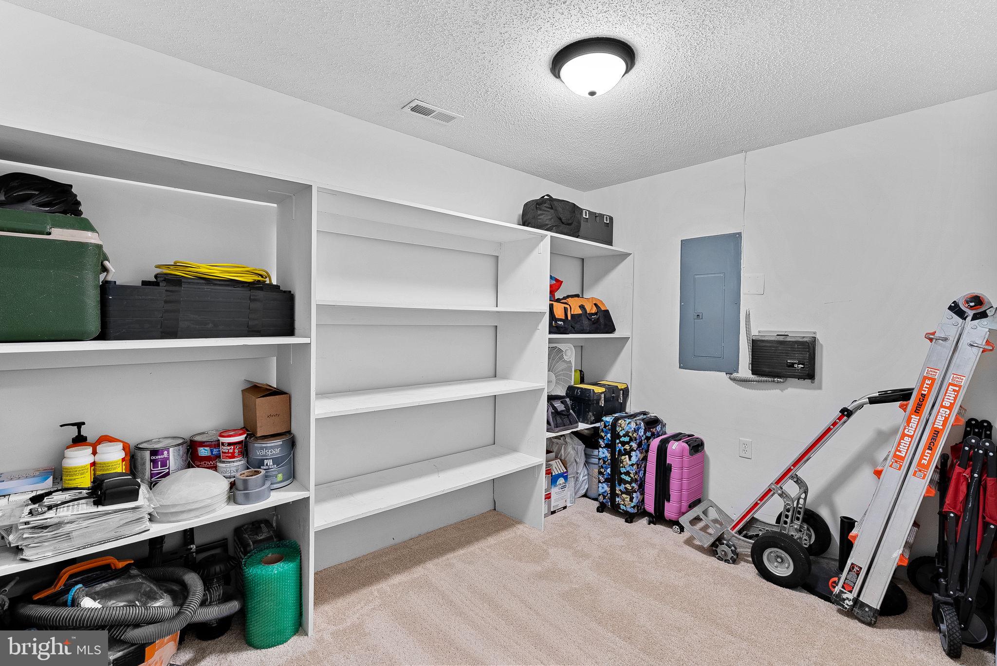 HIGH KNOB - Residential