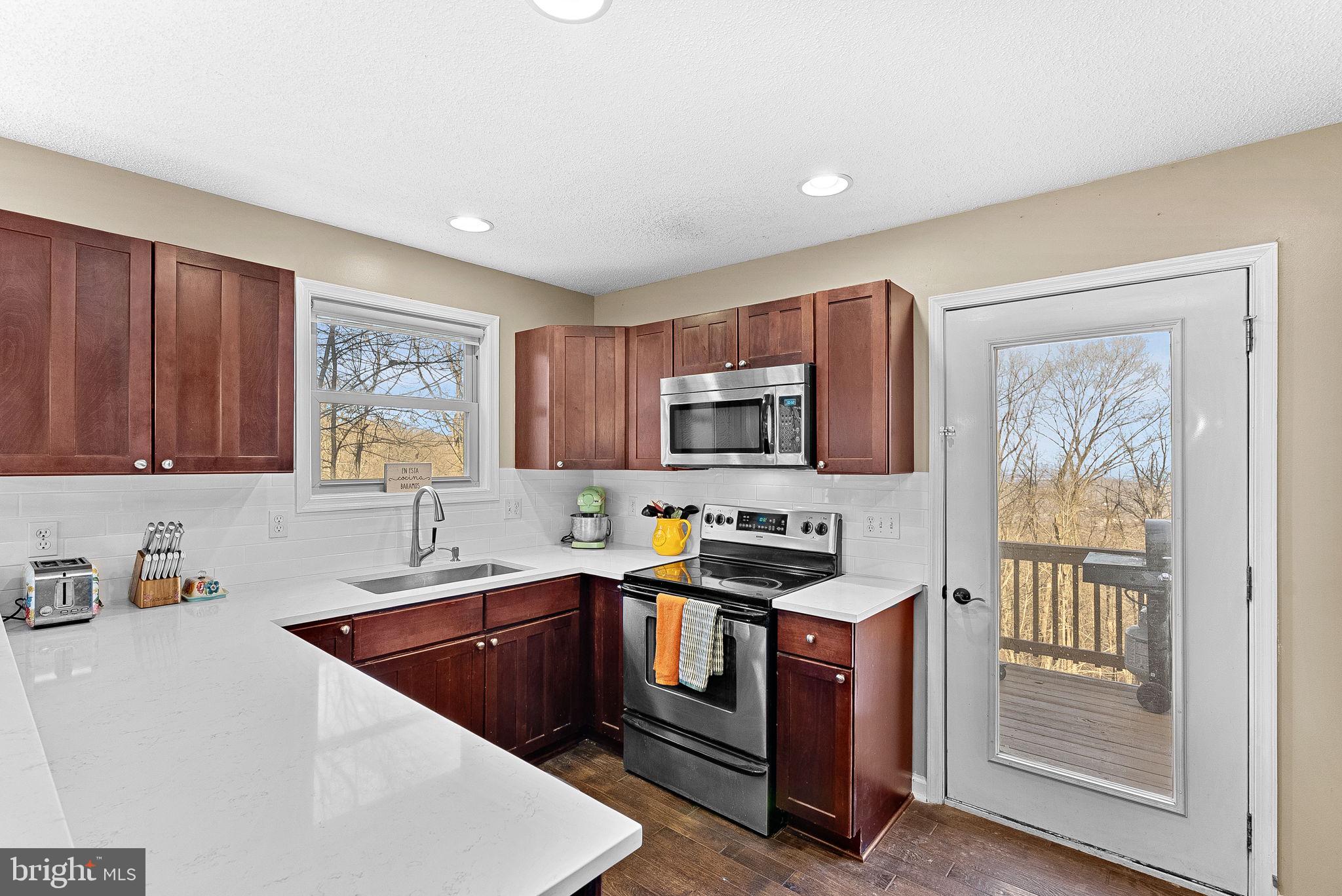 HIGH KNOB - Residential