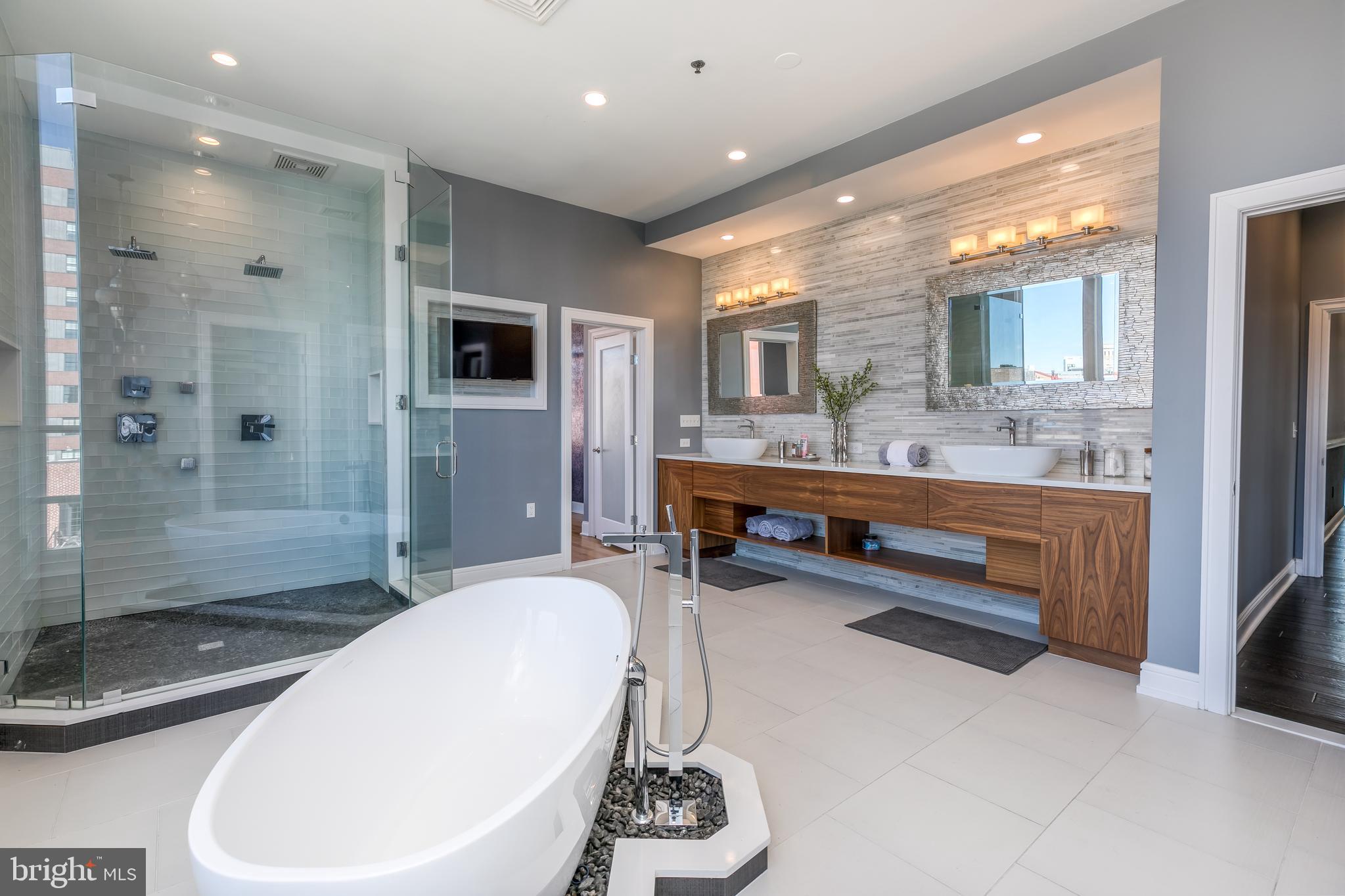 OLD CITY - Residential