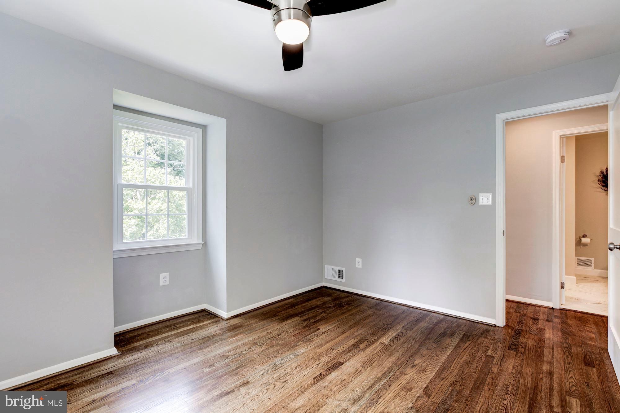 BEL PRE WOODS - Residential