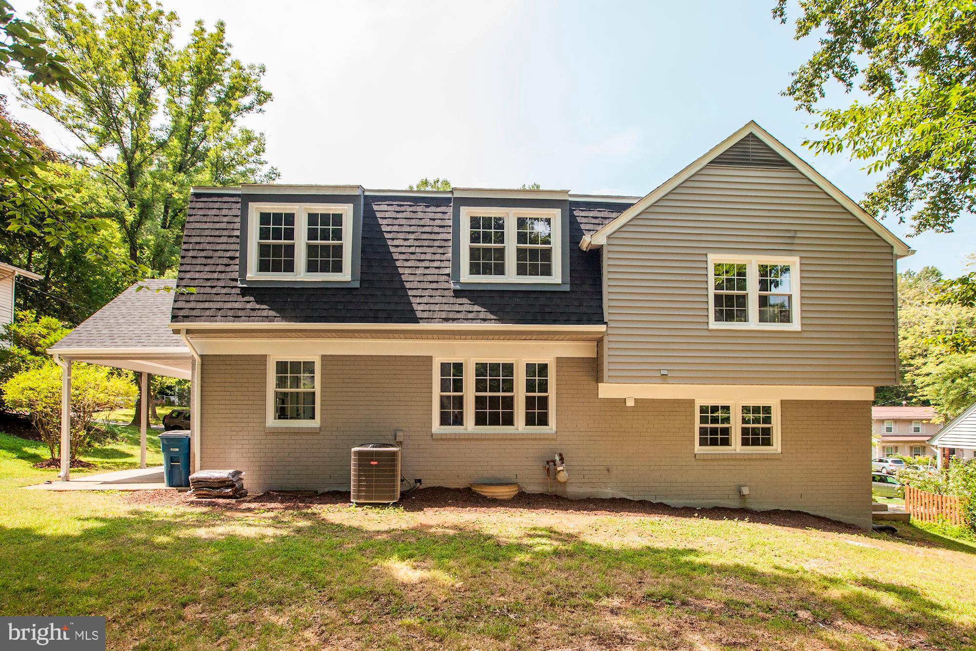 BEL PRE WOODS - Residential