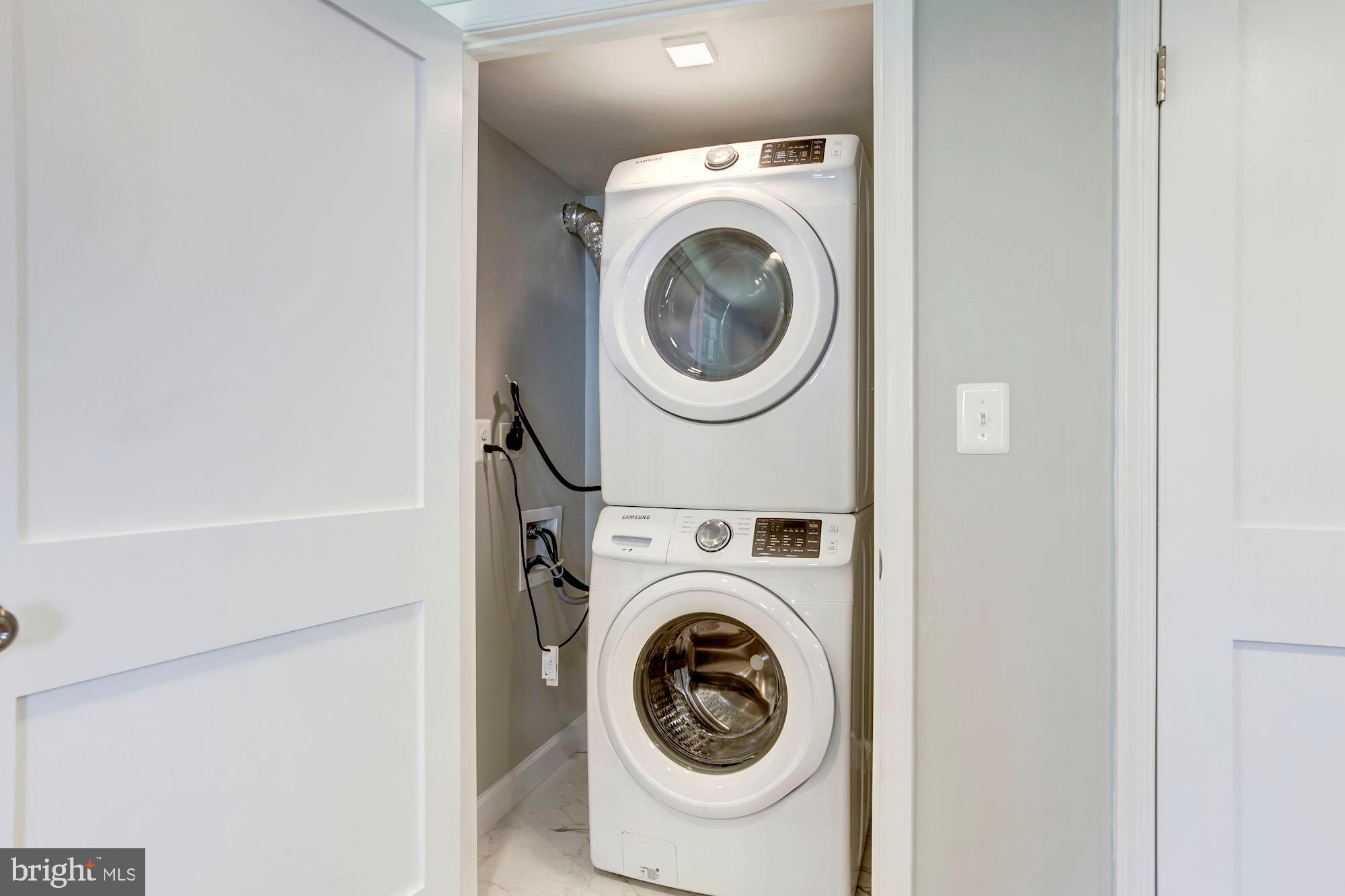 BEL PRE WOODS - Residential