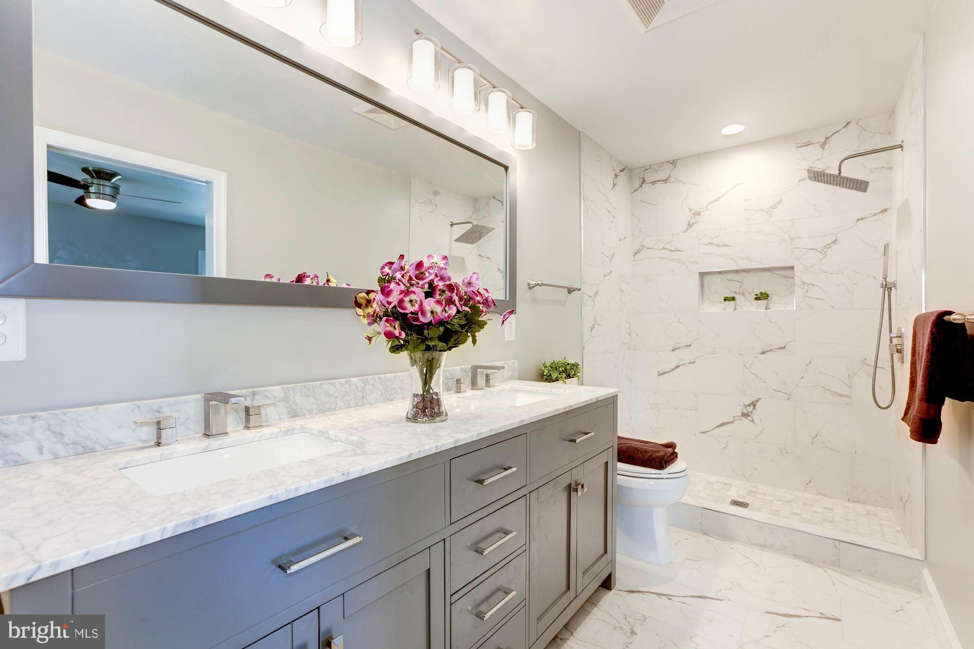 BEL PRE WOODS - Residential