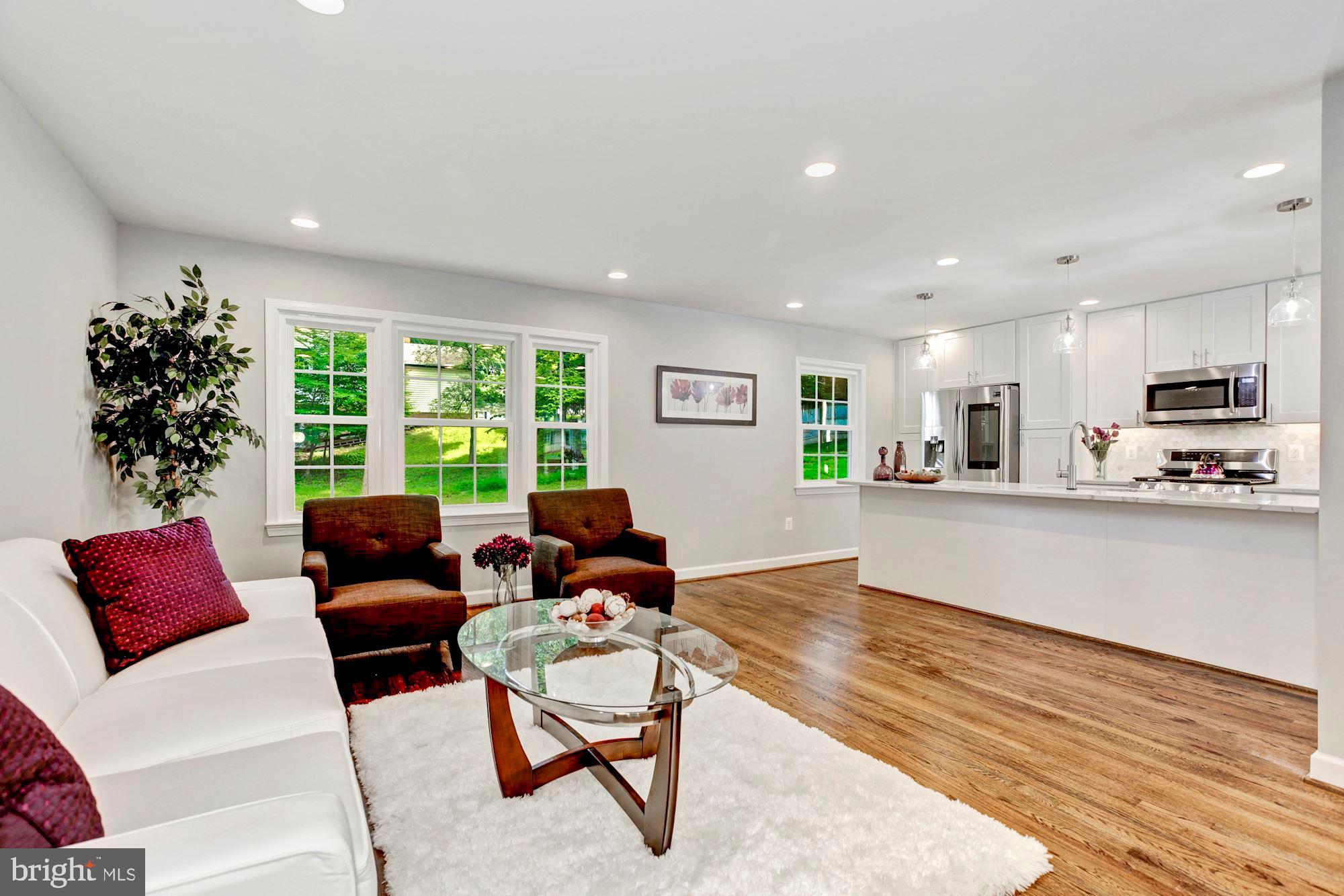 BEL PRE WOODS - Residential