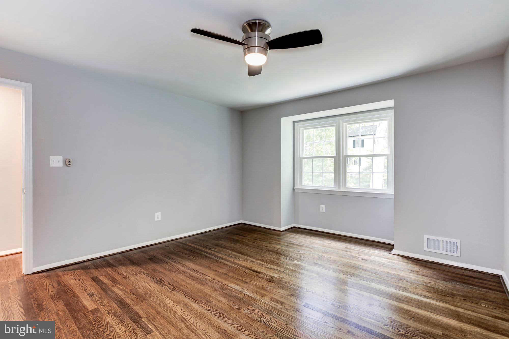 BEL PRE WOODS - Residential